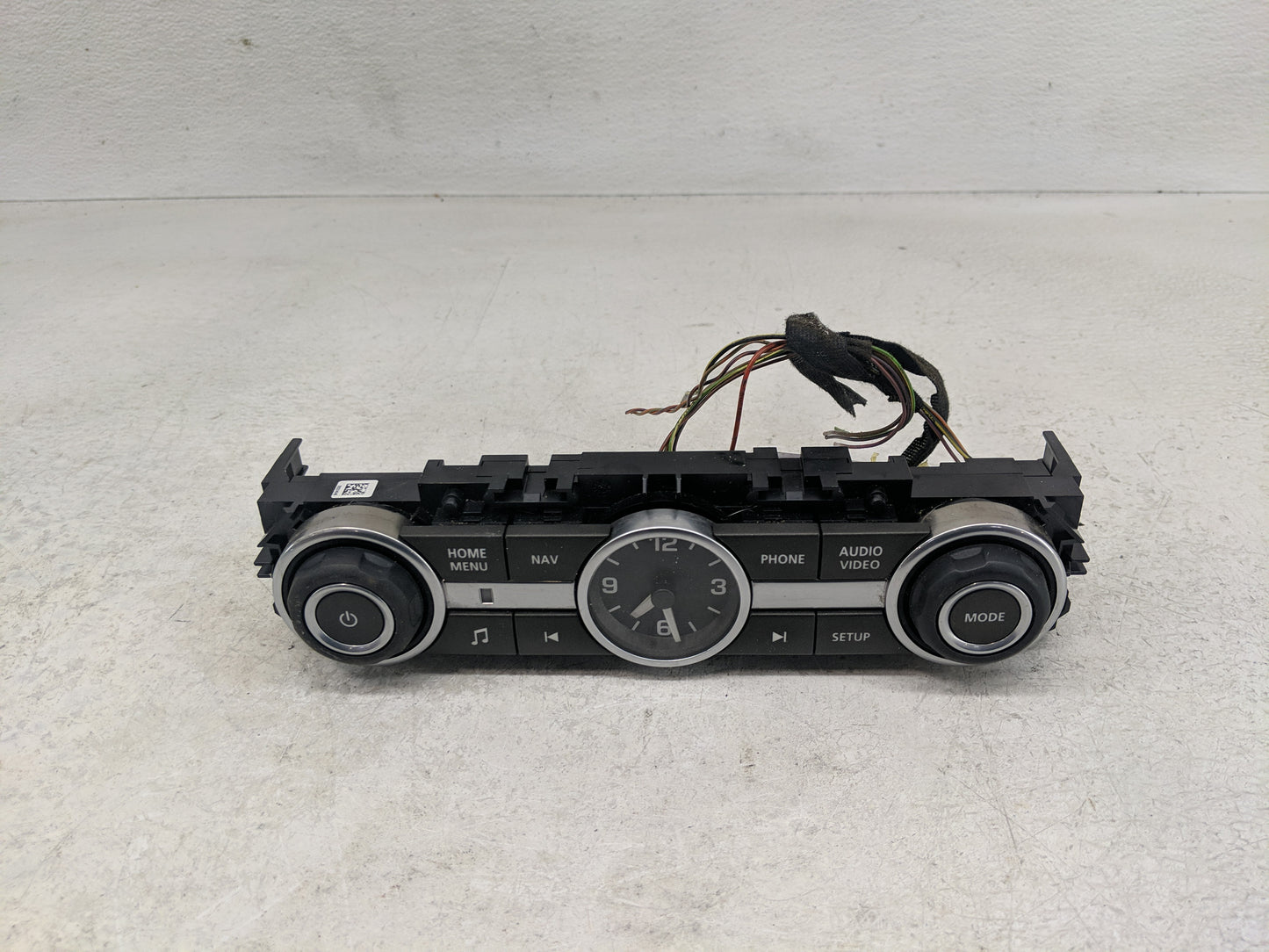 2013-2015 Land Rover Lr2 Radio AM FM Cd Player Receiver Replacement P/N:DH52-18C858-BA Fits Fits 2013 2014 2015 OEM Used Aut