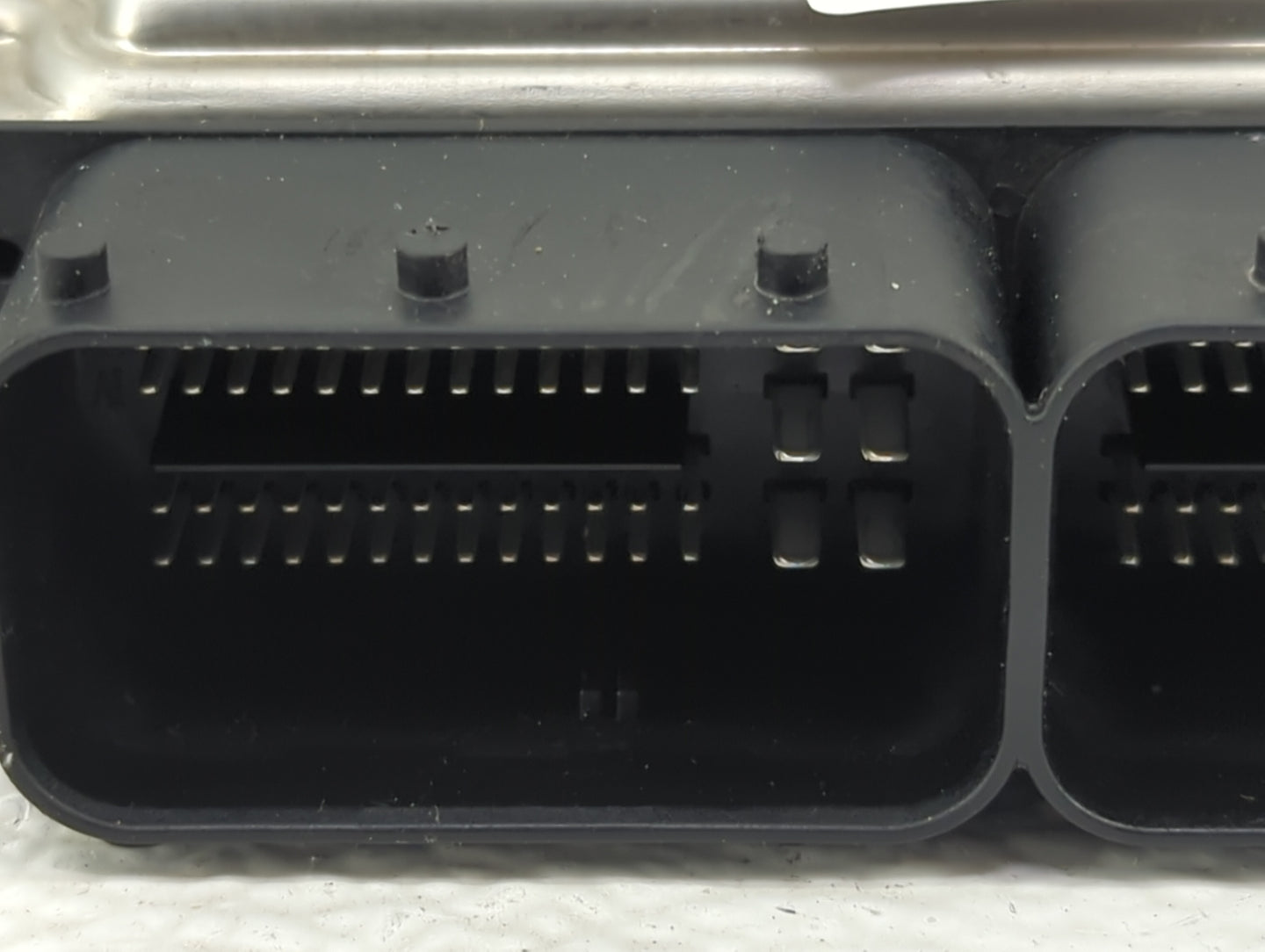 2013-2015 Land Rover Lr2 PCM Engine Control Computer ECU ECM PCU OEM P/N:BJ32-12B684-EQ9GE 0261S06504 Fits OEM Used Auto Par