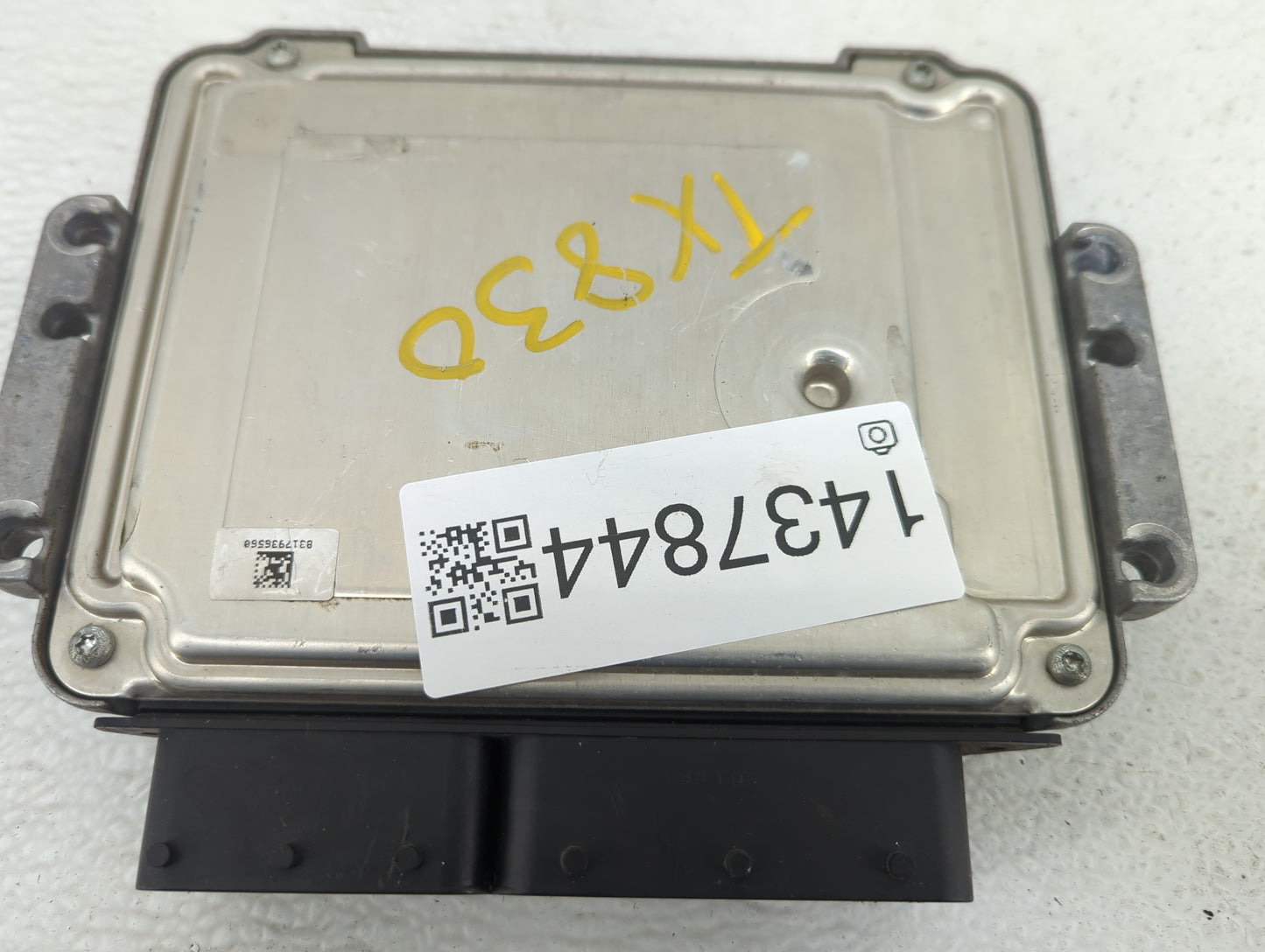 2013-2015 Land Rover Lr2 PCM Engine Control Computer ECU ECM PCU OEM P/N:BJ32-12B684-EQ9GE 0261S06504 Fits OEM Used Auto Par