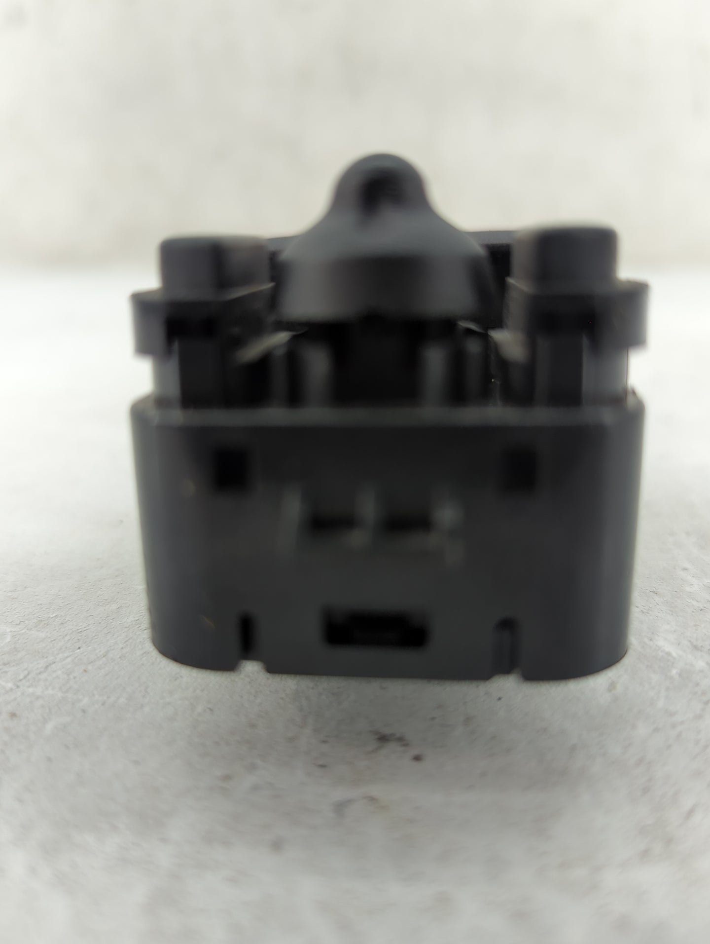 2011-2015 Land Rover Lr2 Master Power Window Switch Replacement Driver Side Left P/N:H22-14540-AC Fits OEM Used Auto Parts -
