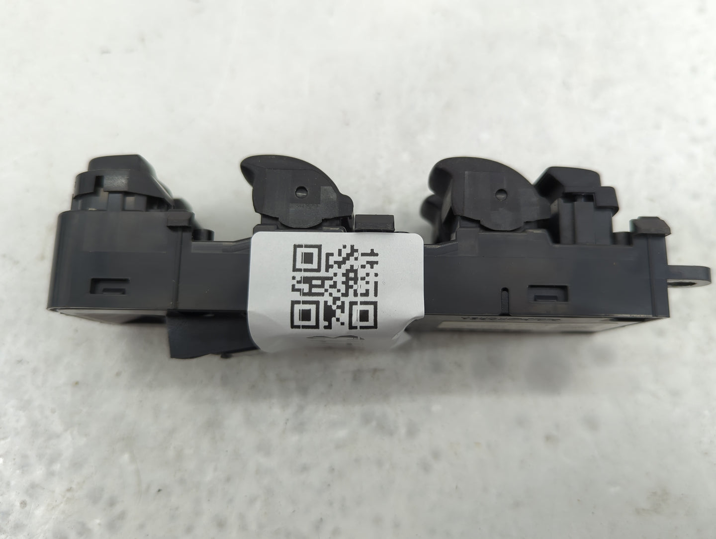 2011-2015 Land Rover Lr2 Master Power Window Switch Replacement Driver Side Left P/N:H22-14540-AC Fits OEM Used Auto Parts -