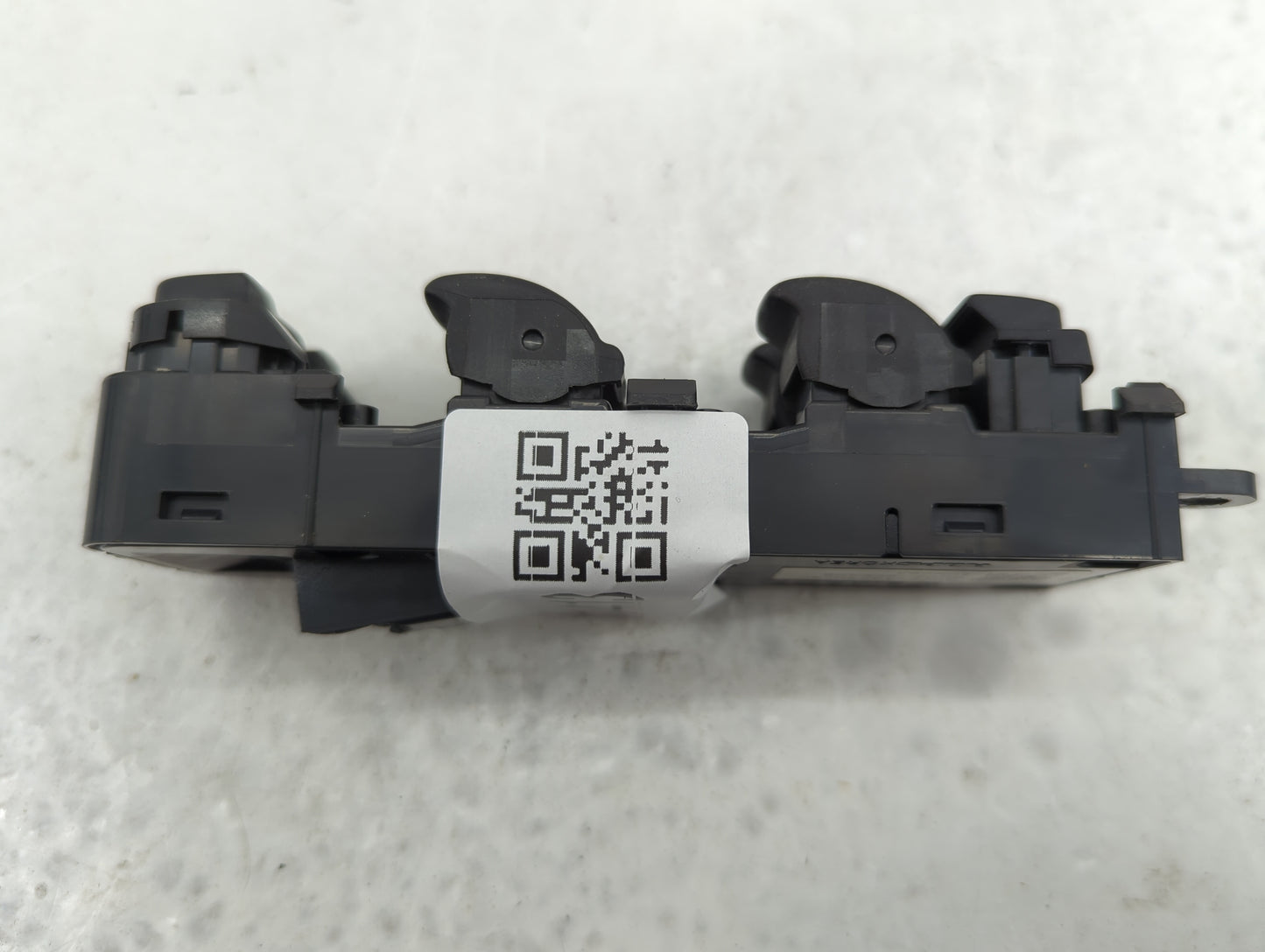 2011-2015 Land Rover Lr2 Master Power Window Switch Replacement Driver Side Left P/N:H22-14540-AC Fits OEM Used Auto Parts -