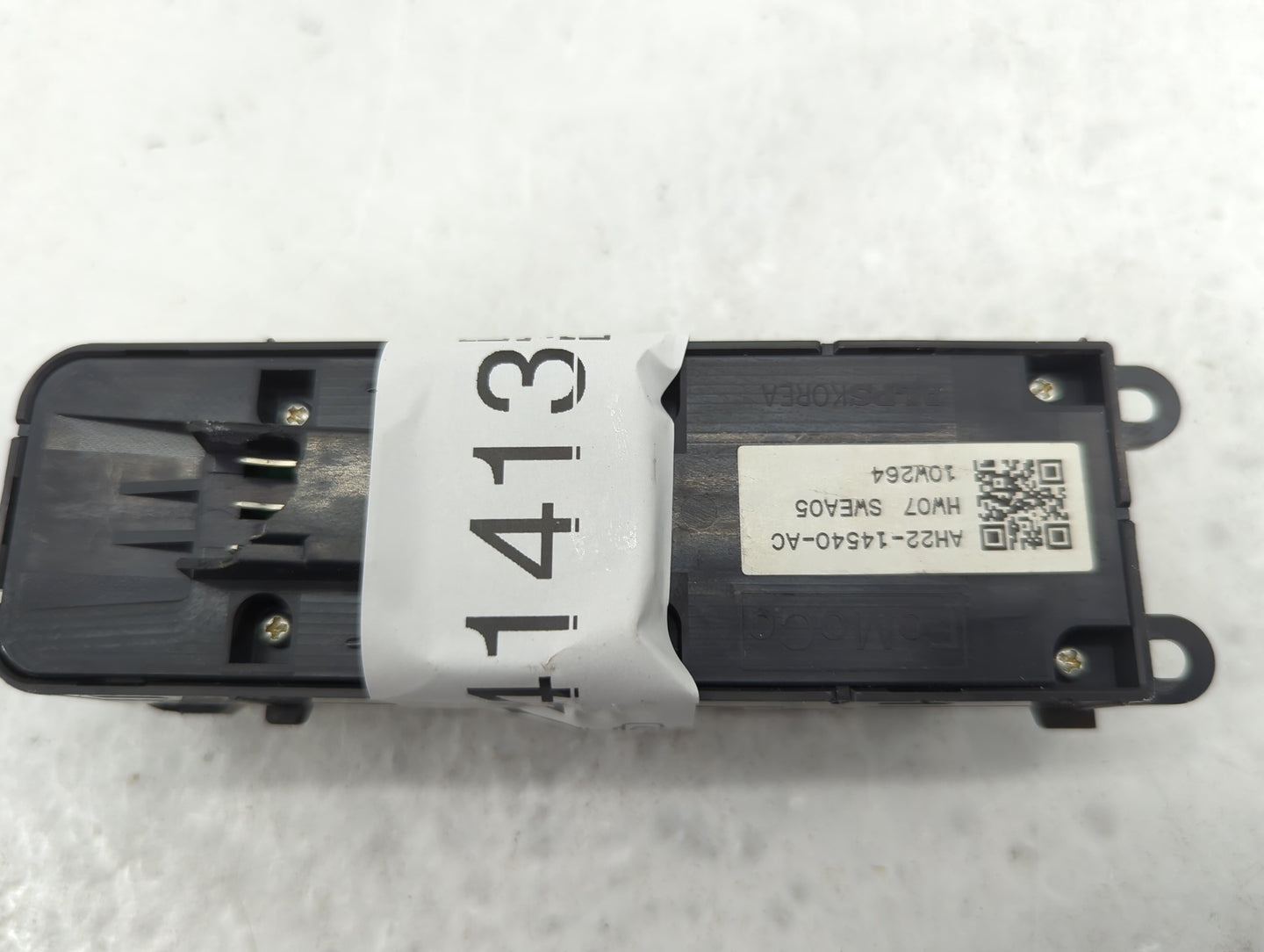 2011-2015 Land Rover Lr2 Master Power Window Switch Replacement Driver Side Left P/N:H22-14540-AC Fits OEM Used Auto Parts -