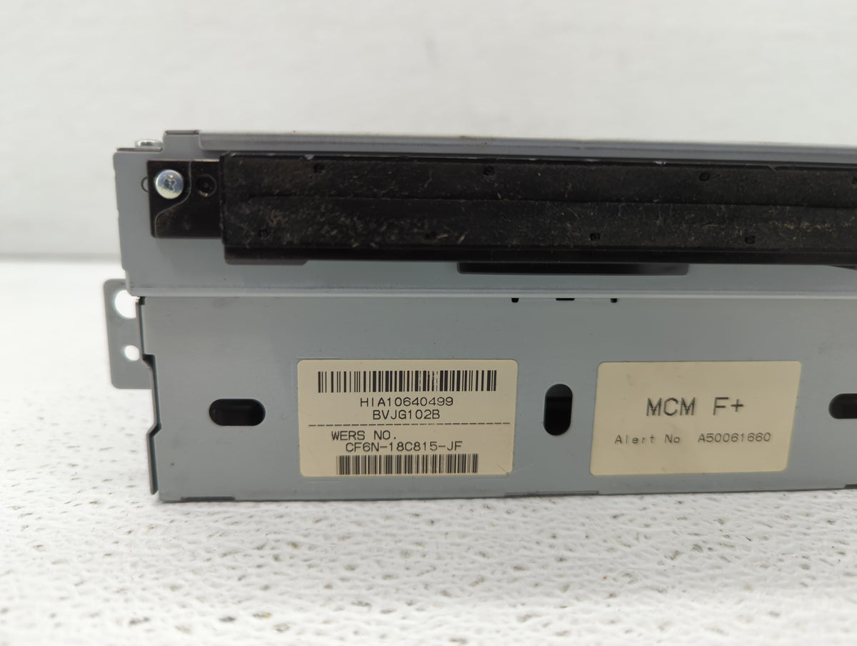 2013-2015 Land Rover Lr2 Am Fm Cd Player Radio Receiver 440147 - Oemusedautoparts1.com