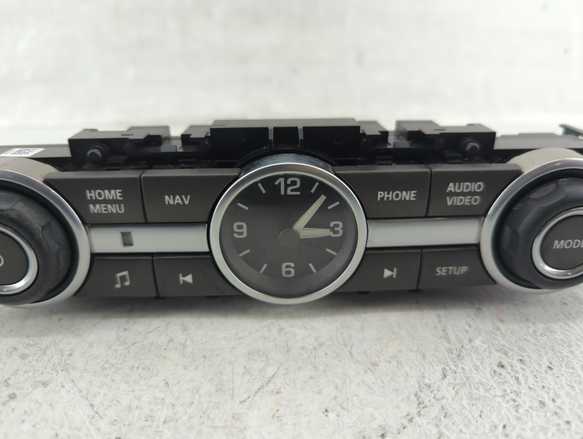 2013-2015 Land Rover Lr2 Am Fm Cd Player Radio Receiver 540789 - Oemusedautoparts1.com