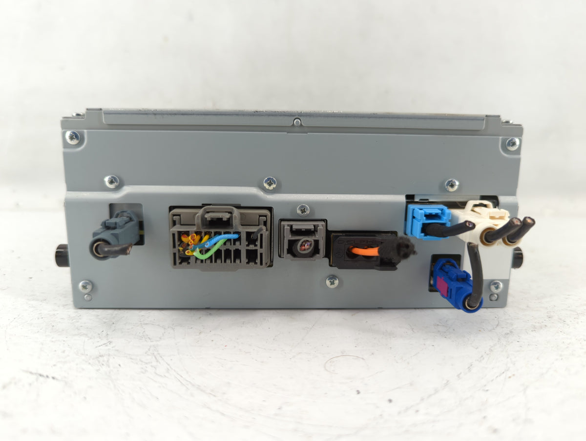 2013-2015 Land Rover Lr2 Am Fm Cd Player Radio Receiver 572860 - Oemusedautoparts1.com