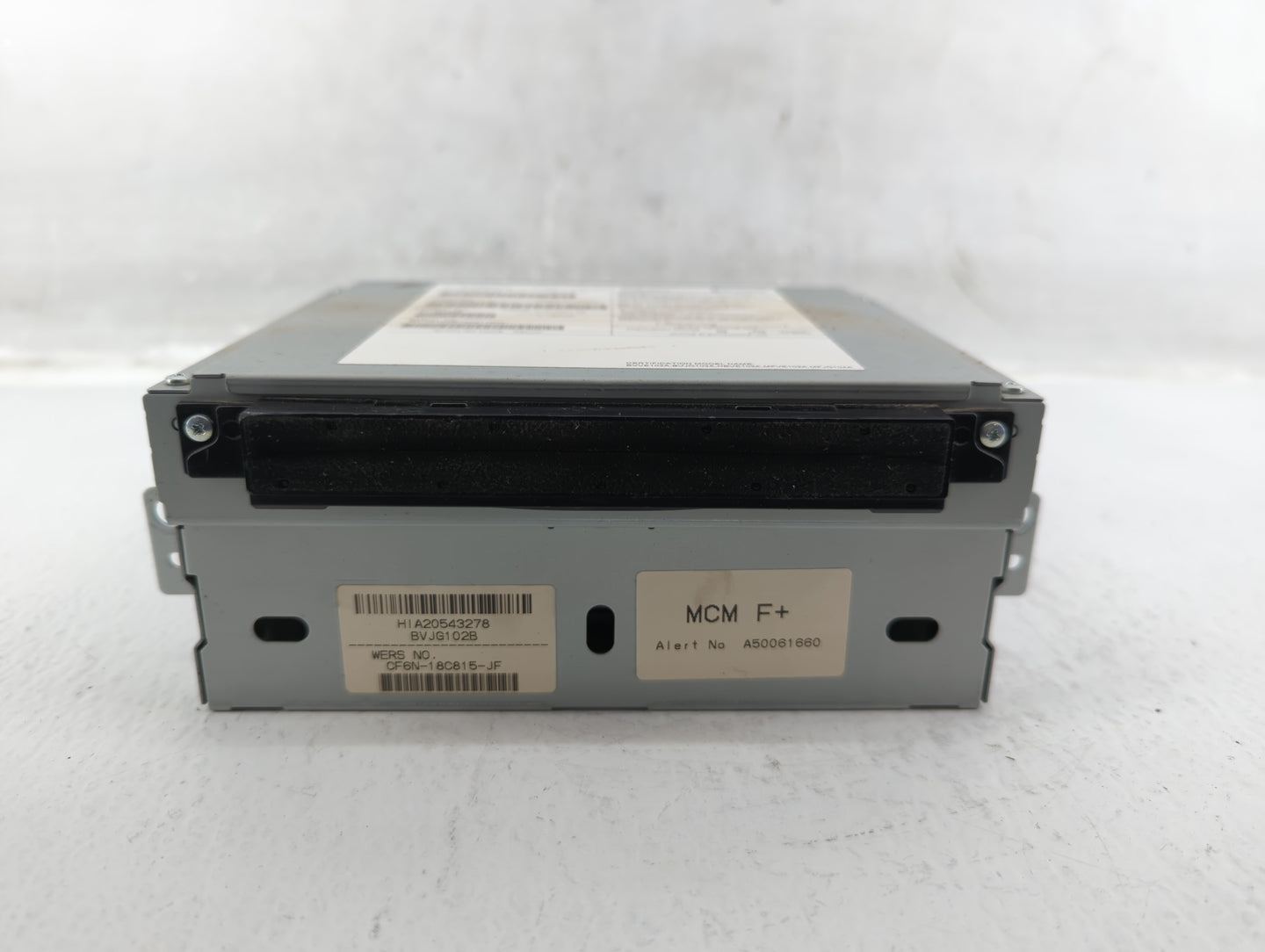 2013-2015 Land Rover Lr2 Am Fm Cd Player Radio Receiver - Oemusedautoparts1.com