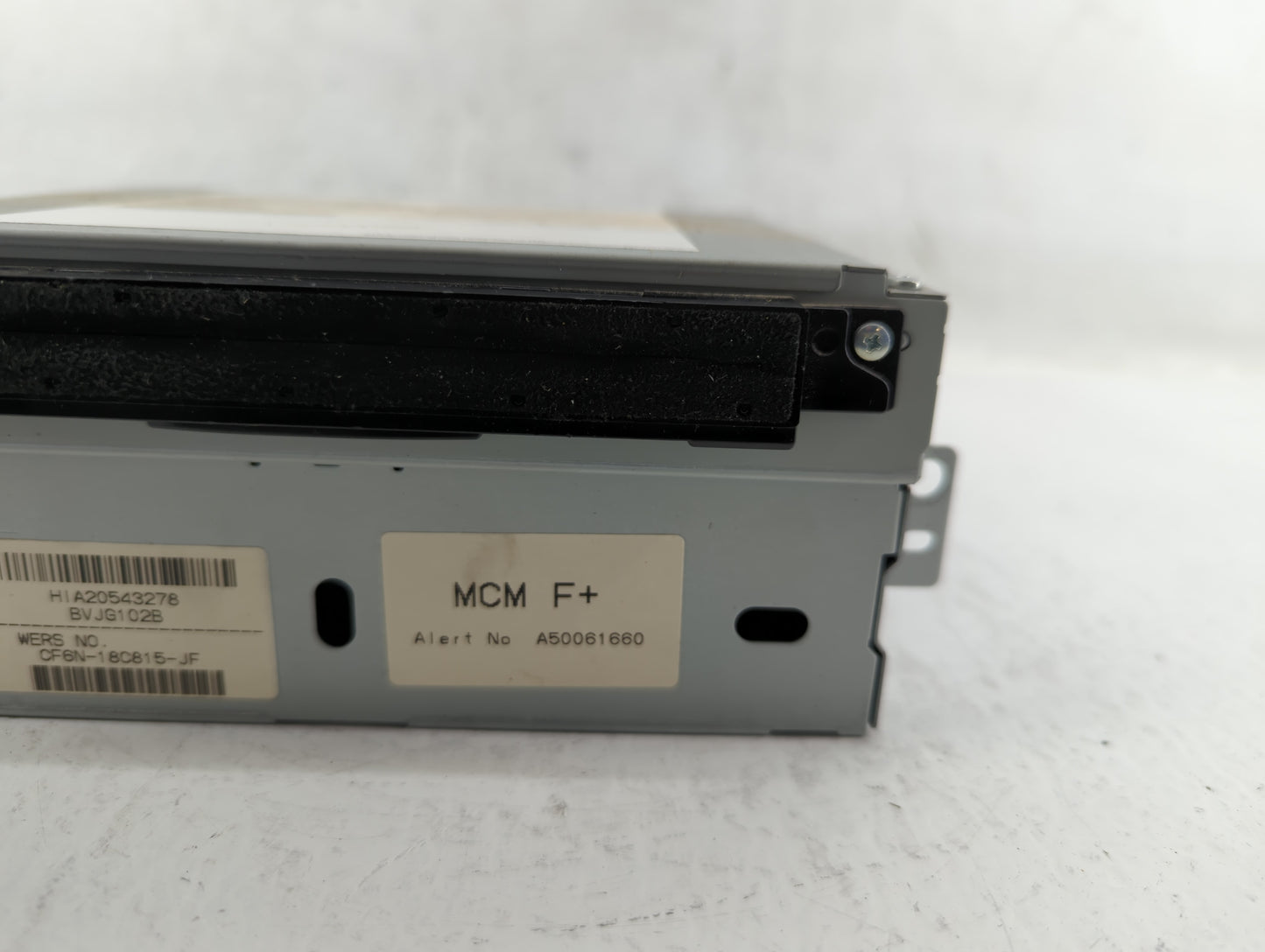2013-2015 Land Rover Lr2 Am Fm Cd Player Radio Receiver - Oemusedautoparts1.com