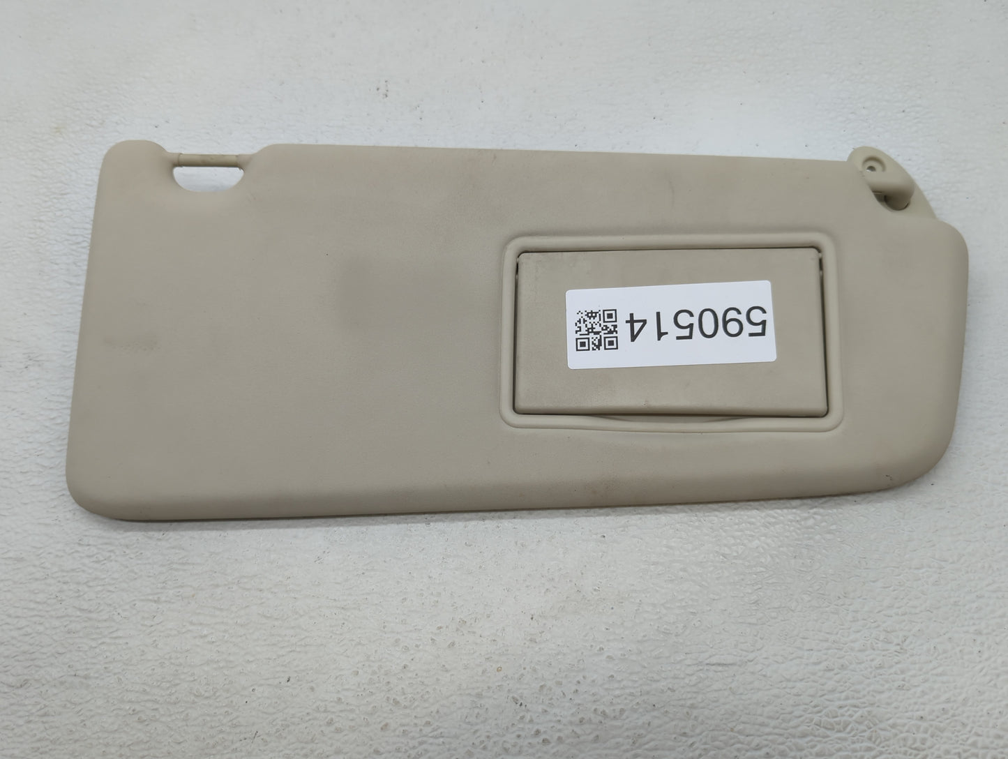 2013-2015 Land Rover Lr2 Sun Visor Shade Replacement Passenger Right Mirror Fits Fits 2013 2014 2015 OEM Used Auto Parts - O