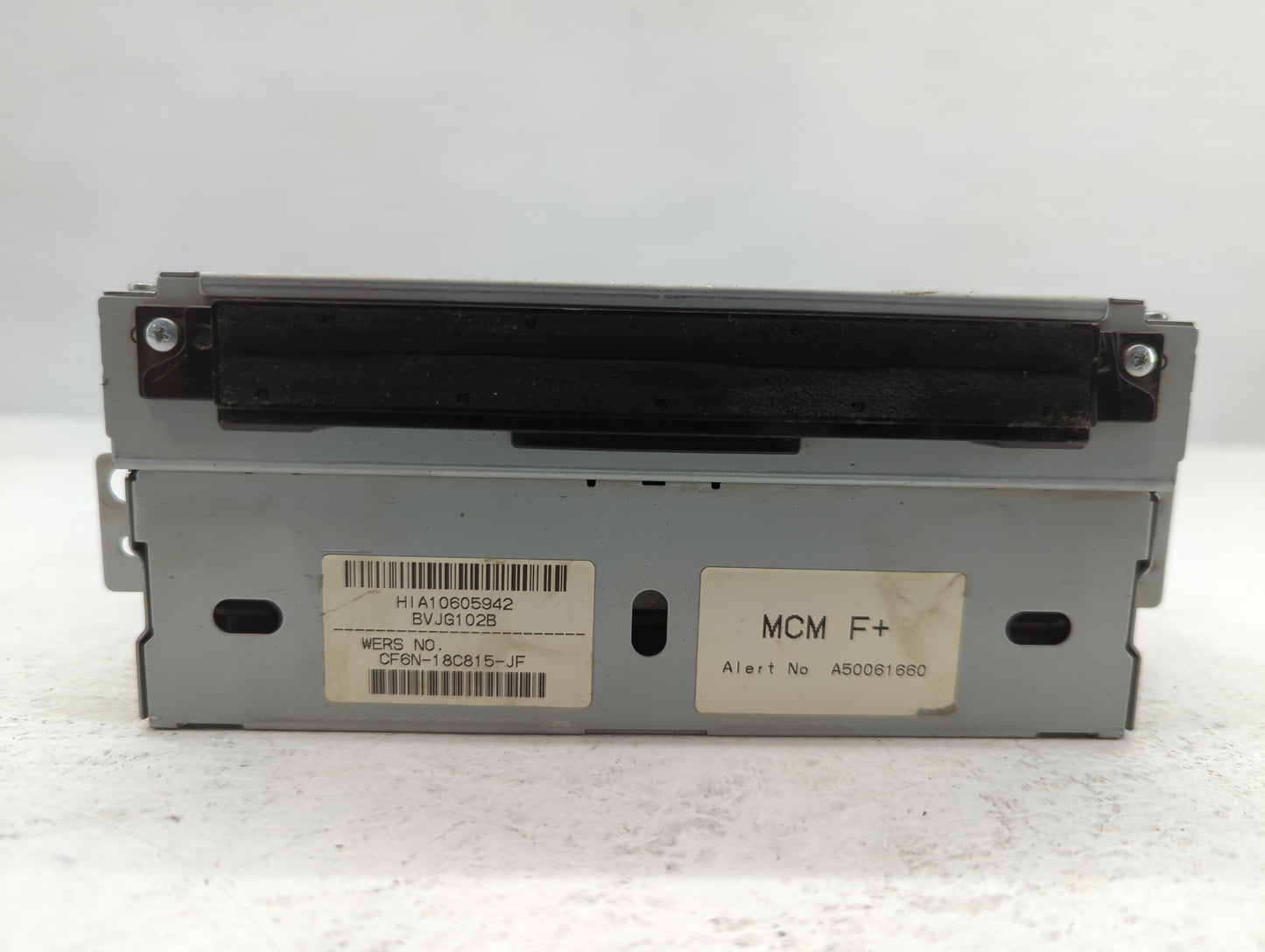 2013-2015 Land Rover Lr2 Am Fm Cd Player Radio Receiver - Oemusedautoparts1.com