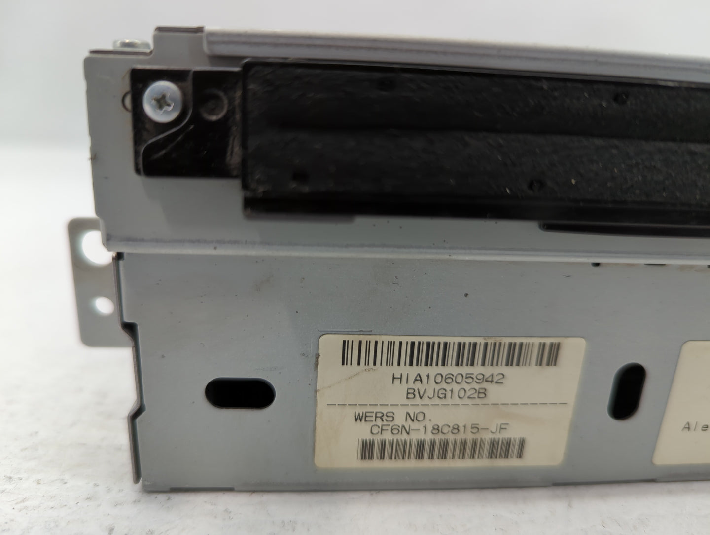 2013-2015 Land Rover Lr2 Am Fm Cd Player Radio Receiver - Oemusedautoparts1.com