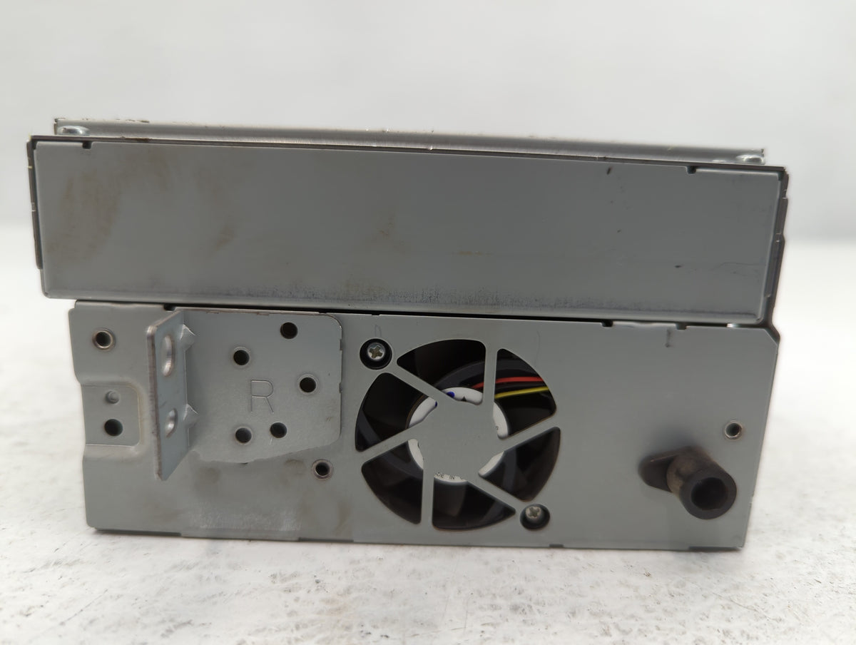 2013-2015 Land Rover Lr2 Am Fm Cd Player Radio Receiver 726371 - Oemusedautoparts1.com