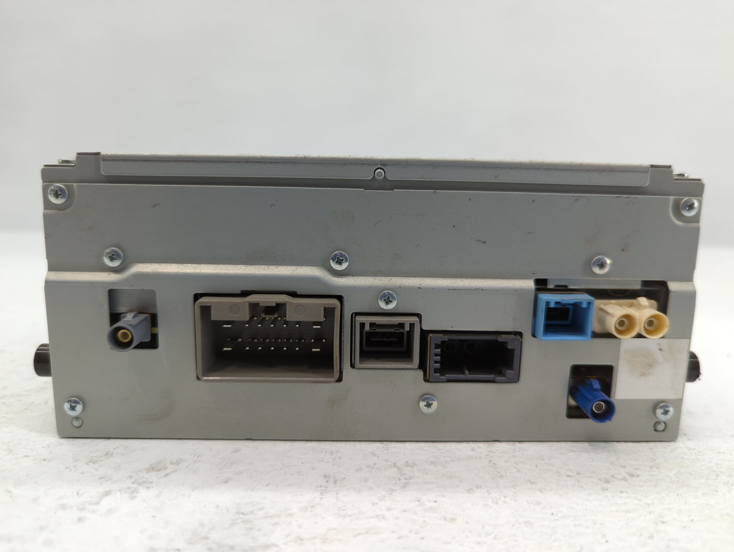 2013-2015 Land Rover Lr2 Am Fm Cd Player Radio Receiver - Oemusedautoparts1.com