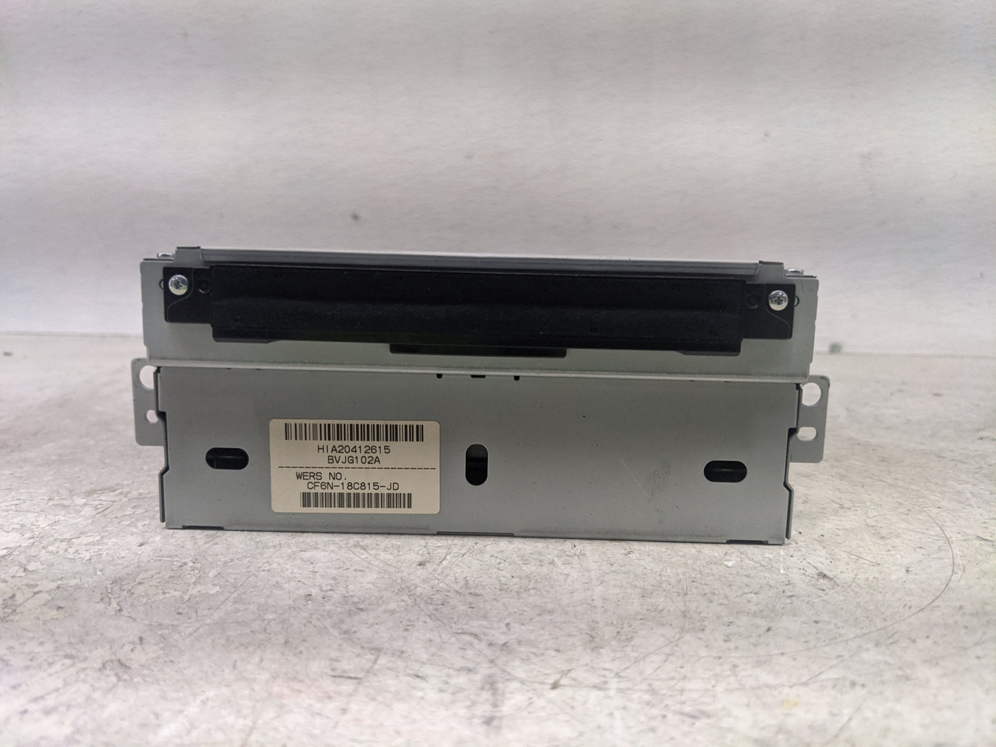 2013 Land Rover Lr4 Radio AM FM Cd Player Receiver Replacement P/N:CF6N-18C815-JD Fits OEM Used Auto Parts - Oemusedautopart