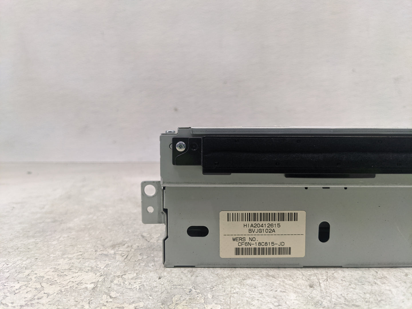 2013 Land Rover Lr4 Radio AM FM Cd Player Receiver Replacement P/N:CF6N-18C815-JD Fits OEM Used Auto Parts - Oemusedautopart