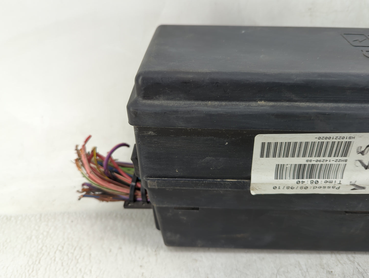 2010-2013 Land Rover Lr4 Fusebox Fuse Box Panel Relay Module P/N:BH22-14290-BB Fits Fits 2010 2011 2012 2013 OEM Used Auto P