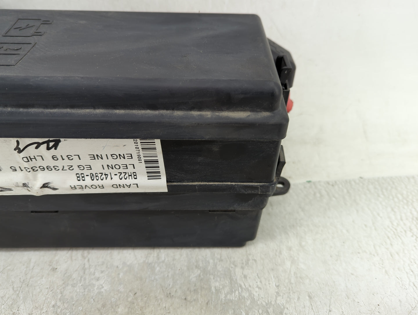 2010-2013 Land Rover Lr4 Fusebox Fuse Box Panel Relay Module P/N:BH22-14290-BB Fits Fits 2010 2011 2012 2013 OEM Used Auto P