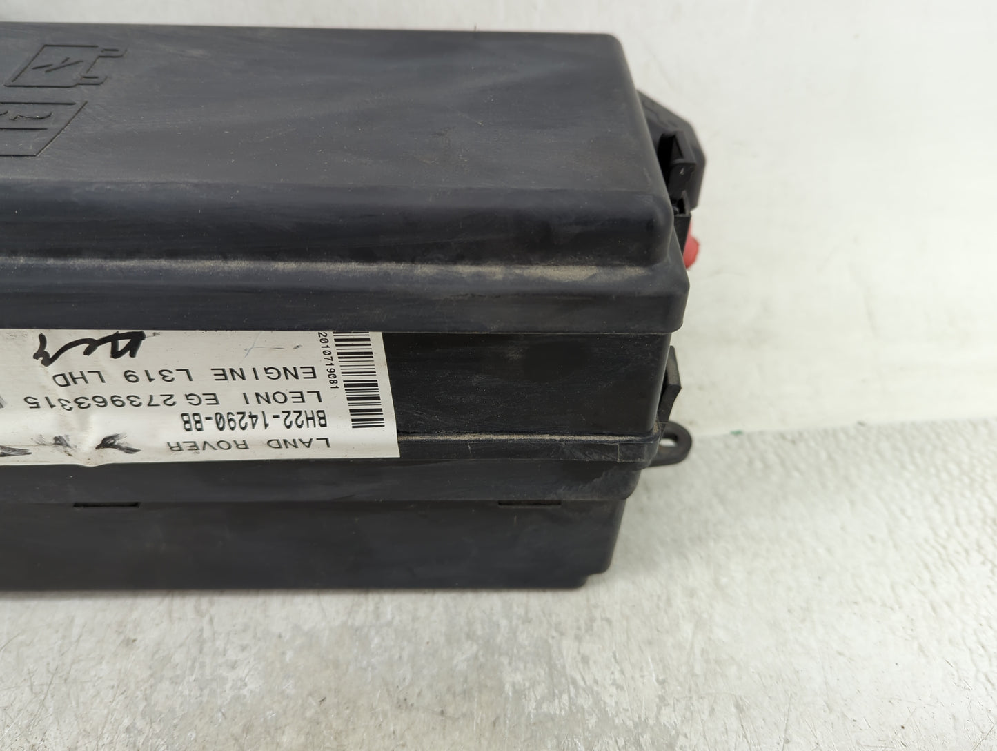 2010-2013 Land Rover Lr4 Fusebox Fuse Box Panel Relay Module P/N:BH22-14290-BB Fits Fits 2010 2011 2012 2013 OEM Used Auto P