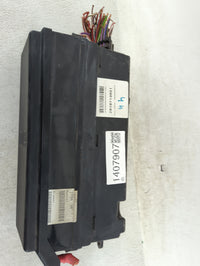 2010-2013 Land Rover Lr4 Fusebox Fuse Box Panel Relay Module P/N:BH22-14290-BB Fits Fits 2010 2011 2012 2013 OEM Used Auto P