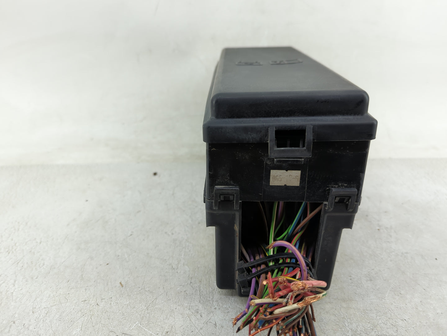 2010-2013 Land Rover Lr4 Fusebox Fuse Box Panel Relay Module P/N:BH22-14290-BB Fits Fits 2010 2011 2012 2013 OEM Used Auto P