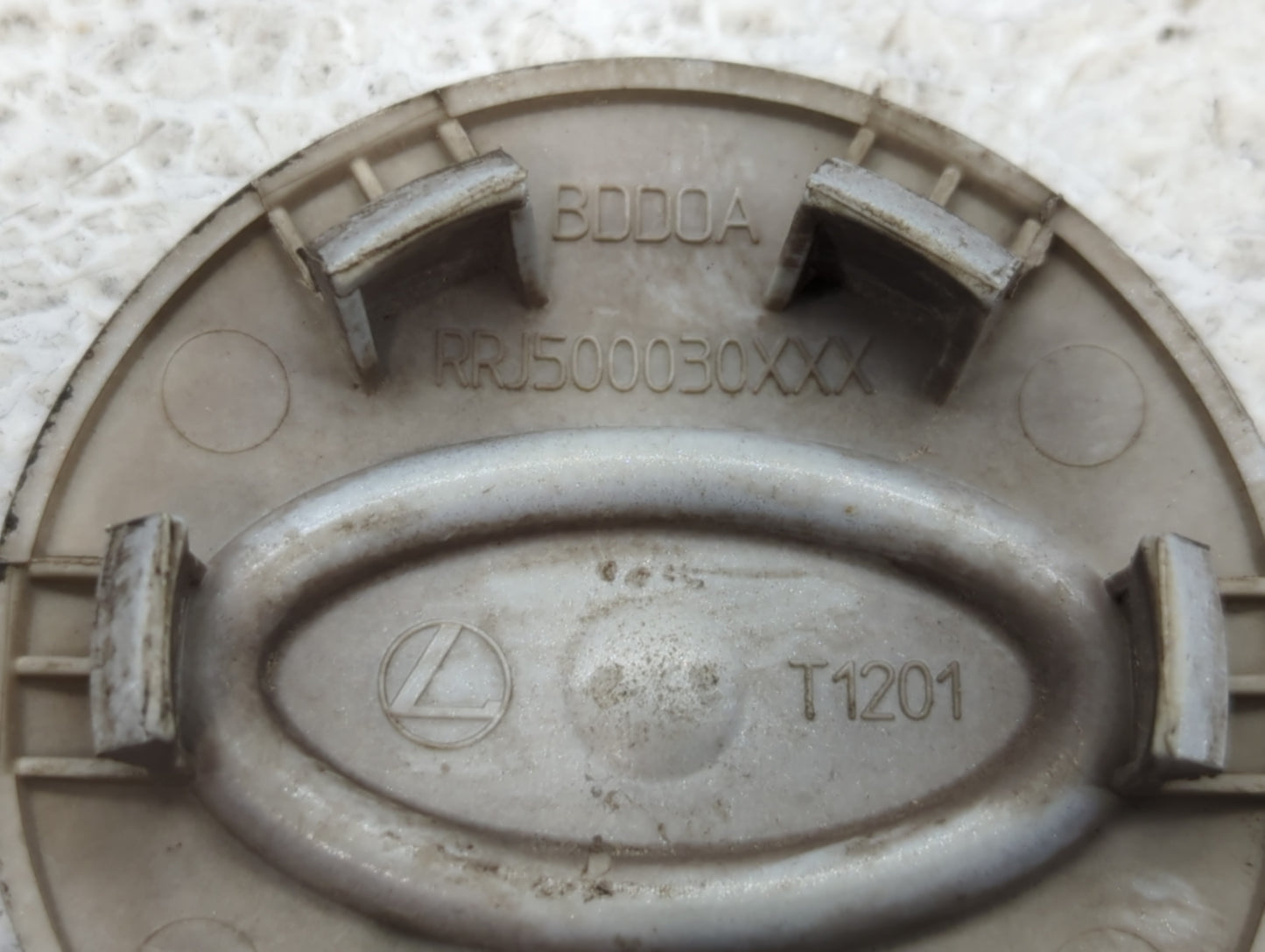 2013 Land Rover Lr4 Rim Wheel Center Cap - Oemusedautoparts1.com