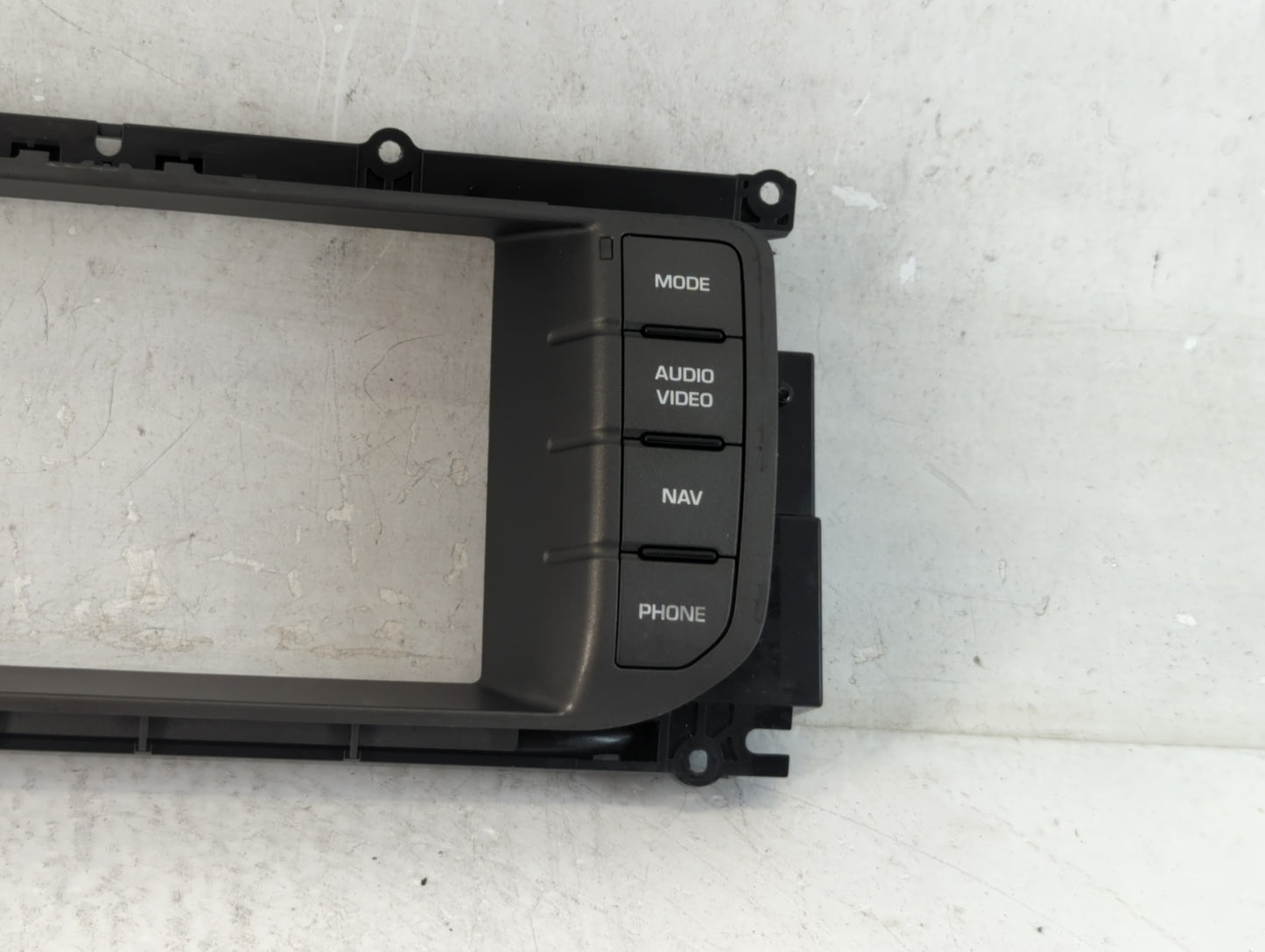 2013 Land Rover Range Rover Evoque Radio Control Panel - Oemusedautoparts1.com