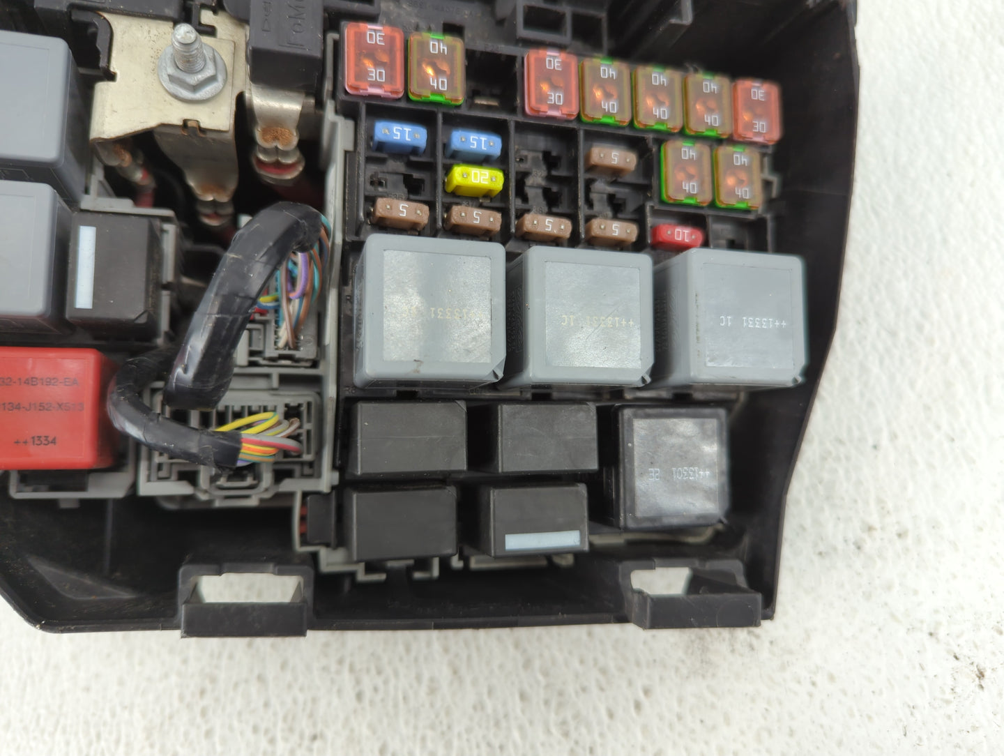 2012-2017 Land Rover Range Rover Evoque Fusebox Fuse Box Panel Relay Module Fits Fits 2012 2013 2014 2015 2016 2017 OEM Used