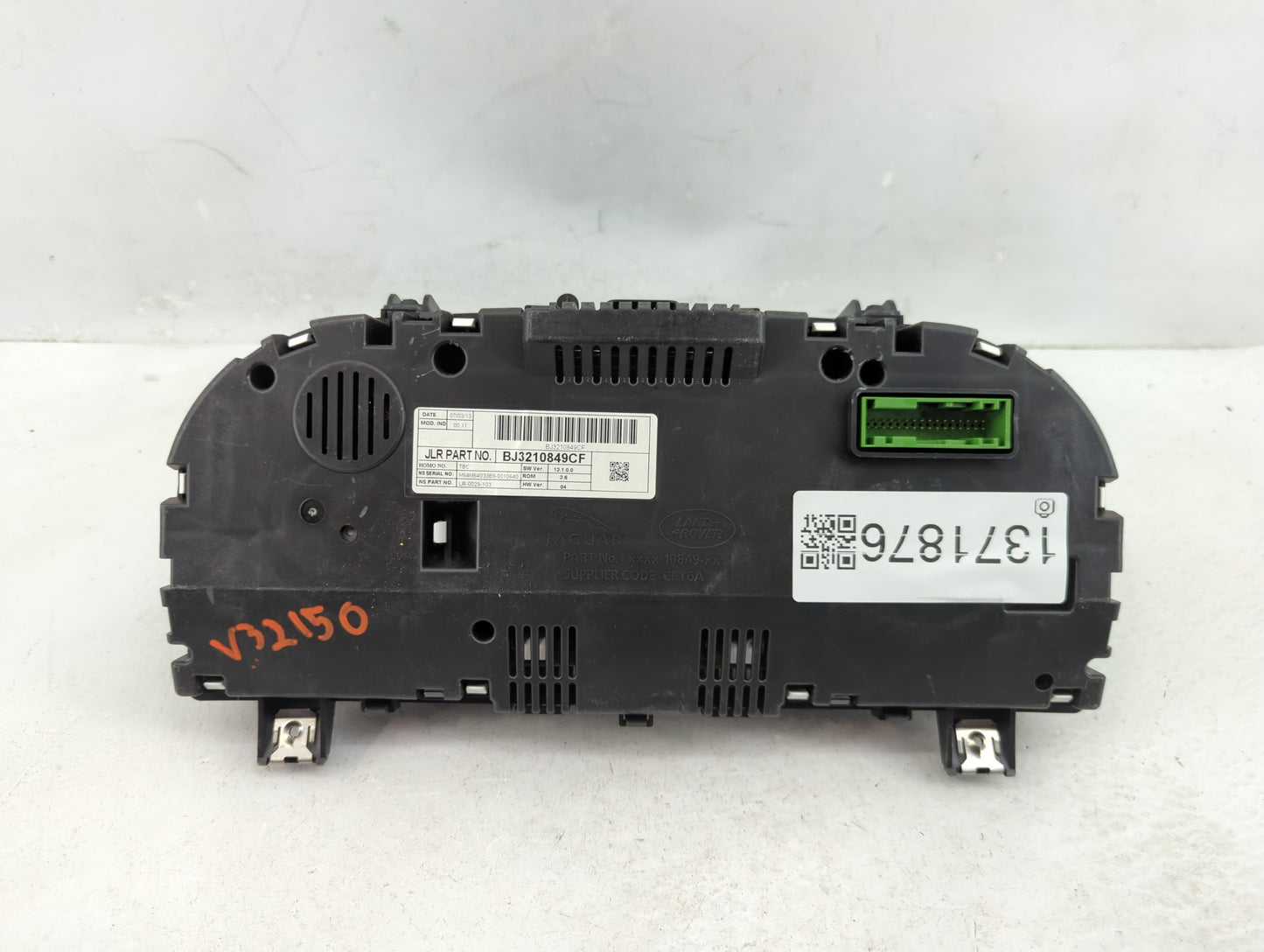 2013 Land Rover Range Rover Evoque Instrument Cluster Speedometer Gauges P/N:BJ3210849CF Fits Fits 2014 2015 2016 OEM Used A