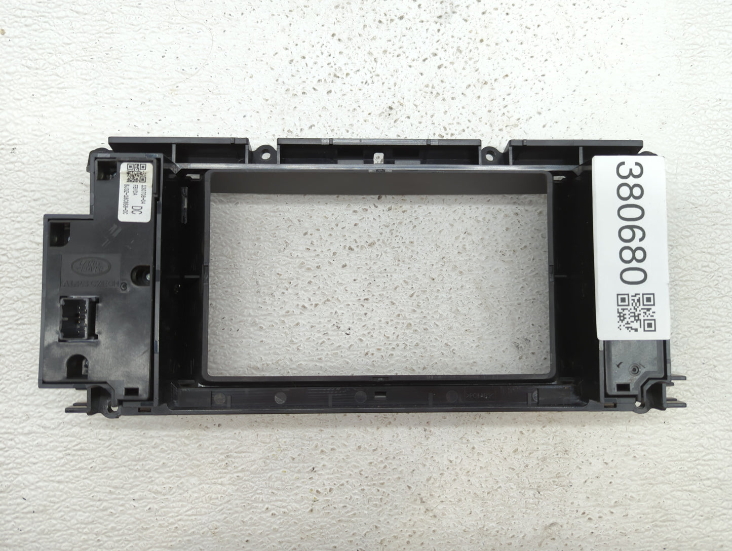 2012-2015 Land Rover Range Rover Evoque Radio Control Panel - Oemusedautoparts1.com