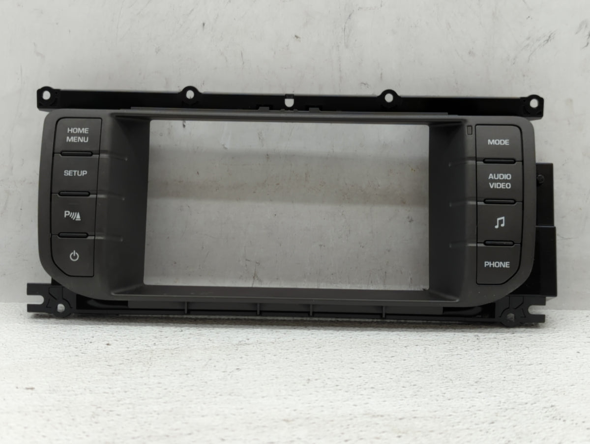 2012-2015 Land Rover Range Rover Evoque Am Fm Cd Player Radio Receiver - Oemusedautoparts1.com