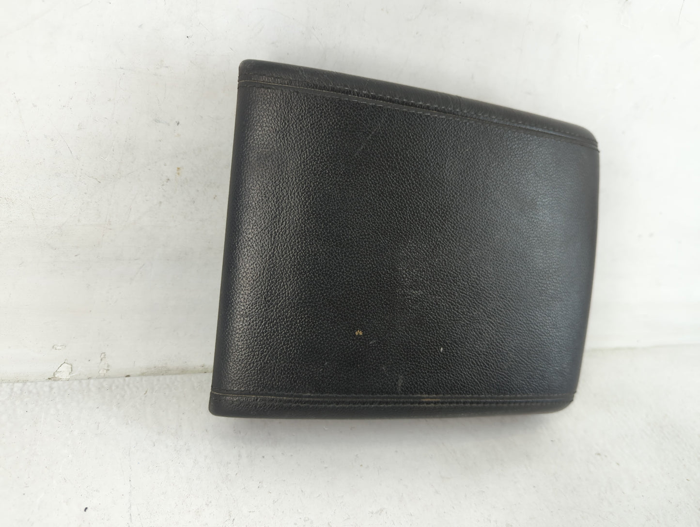 2013 Land Rover Range Rover Evoque Center Console Armrest Cover Lid Fits OEM Used Auto Parts - Oemusedautoparts1.com