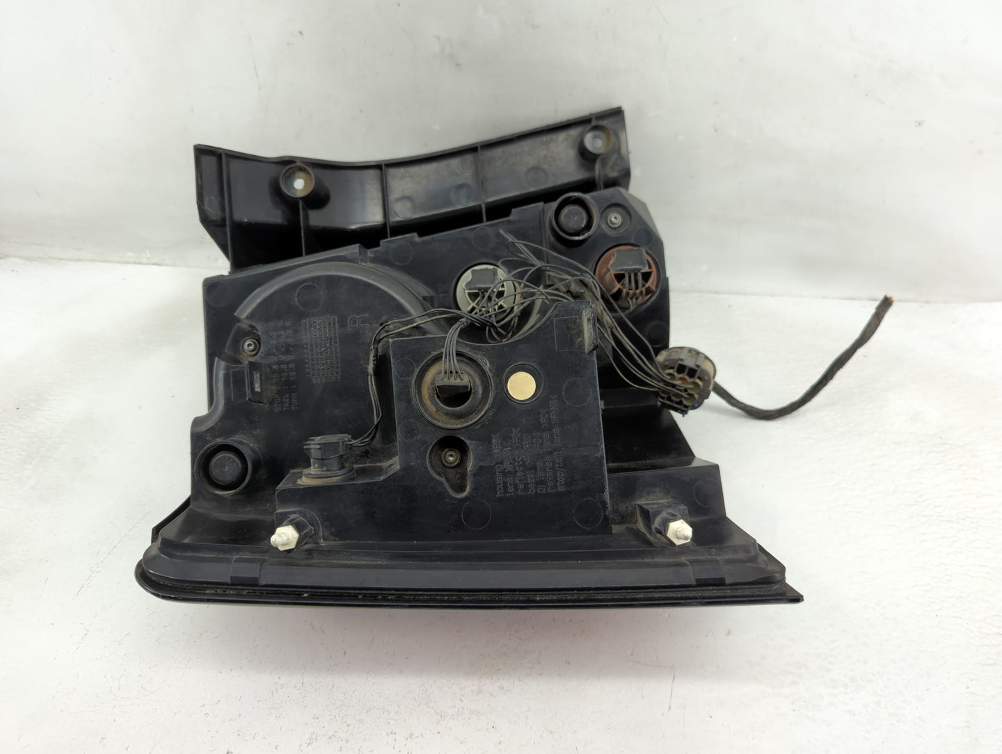 2012-2013 Land Rover Range Rover Sport Tail Light Assembly Passenger Right OEM Fits Fits 2012 2013 OEM Used Auto Parts - Oem