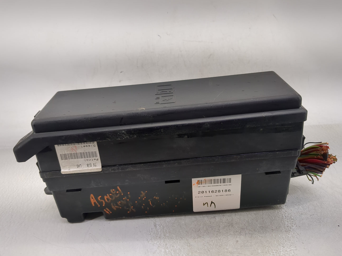 2010-2013 Land Rover Range Rover Sport Fusebox Fuse Box Panel Relay Module P/N:BH32-14290-EC Fits Fits 2010 2011 2012 2013 O