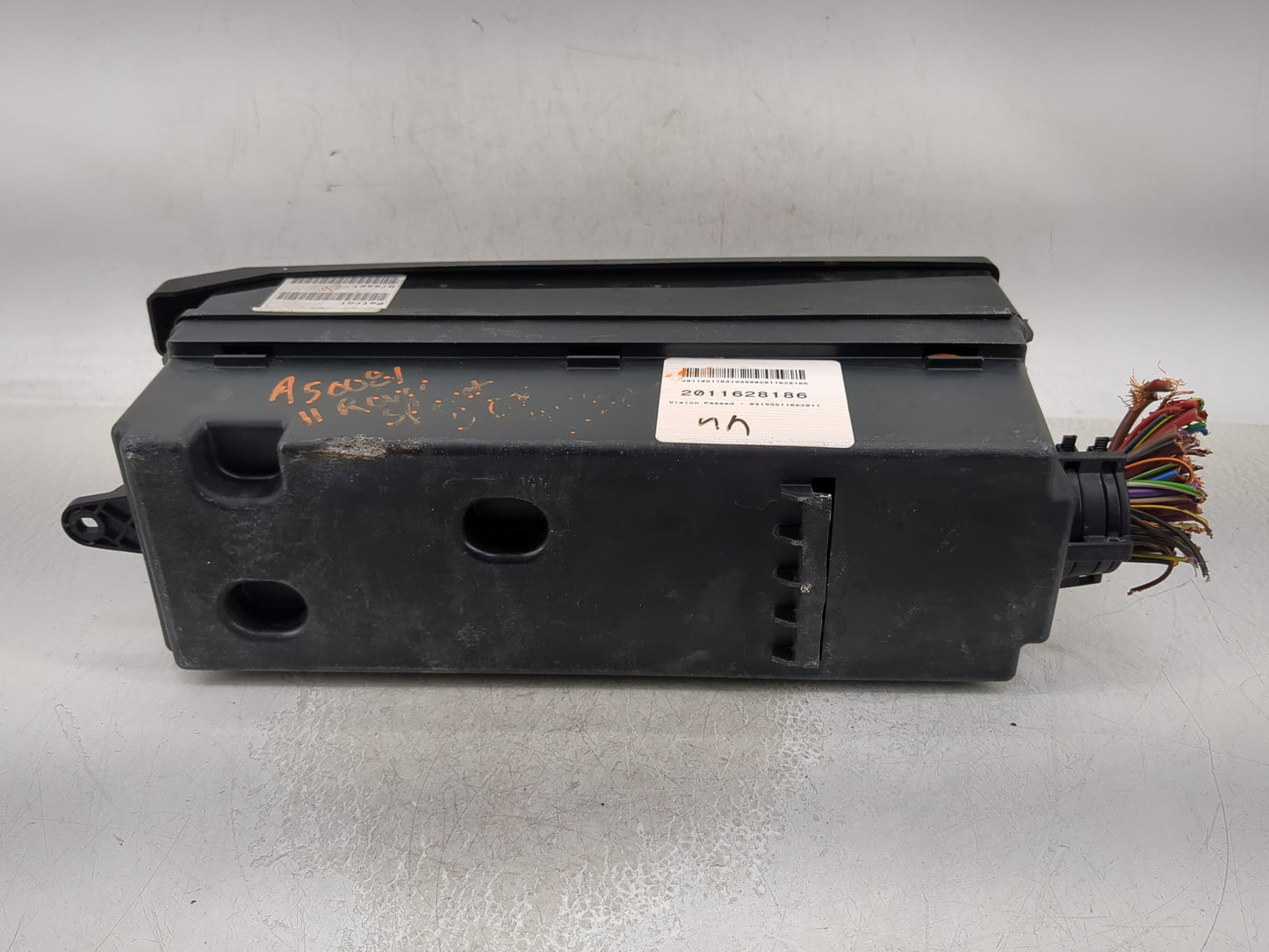 2010-2013 Land Rover Range Rover Sport Fusebox Fuse Box Panel Relay Module P/N:BH32-14290-EC Fits Fits 2010 2011 2012 2013 O