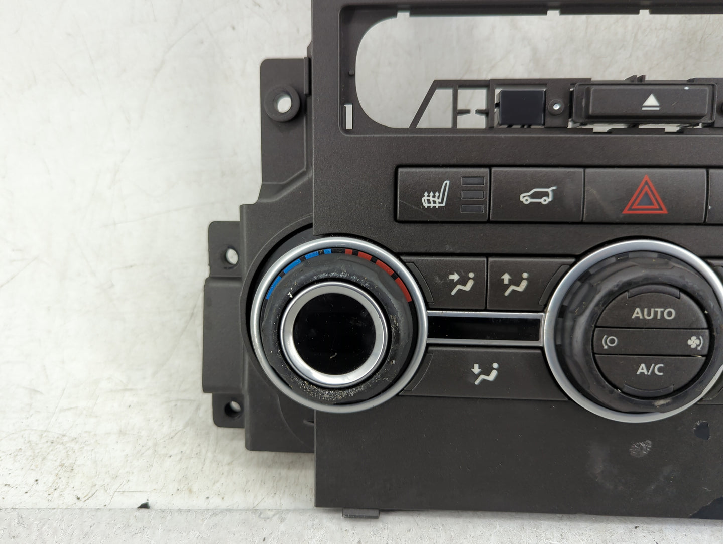 2012-2013 Land Rover Range Rover Sport Climate Control Module Temperature AC/Heater Replacement Fits OEM Used Auto Parts - O