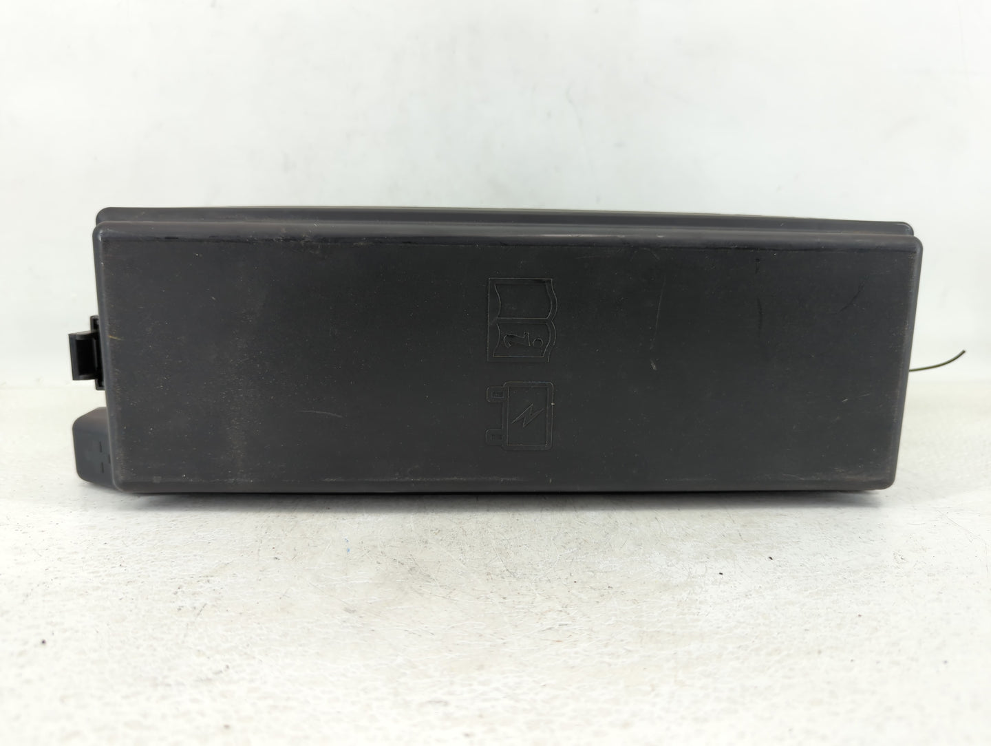 2010-2013 Land Rover Range Rover Sport Fusebox Fuse Box Panel Relay Module P/N:CH32-14290-BB Fits Fits 2010 2011 2012 2013 O