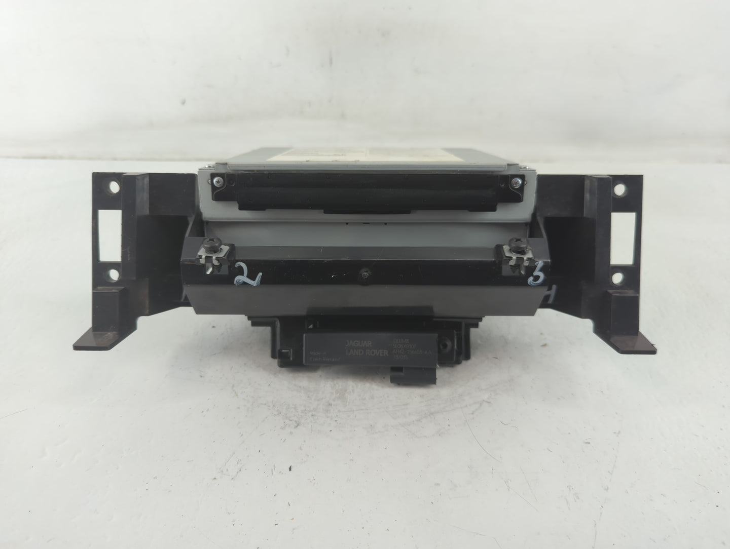 2012-2016 Land Rover Range Rover Sport Am Fm Cd Player Radio Receiver - Oemusedautoparts1.com