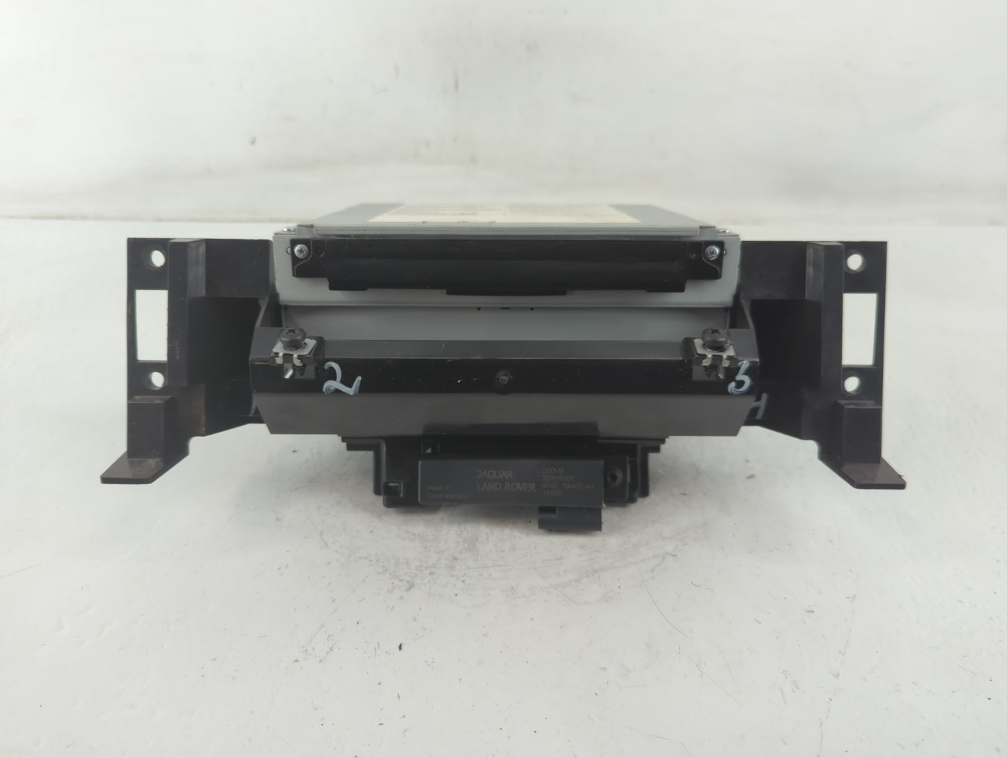 2012-2016 Land Rover Range Rover Sport Am Fm Cd Player Radio Receiver - Oemusedautoparts1.com