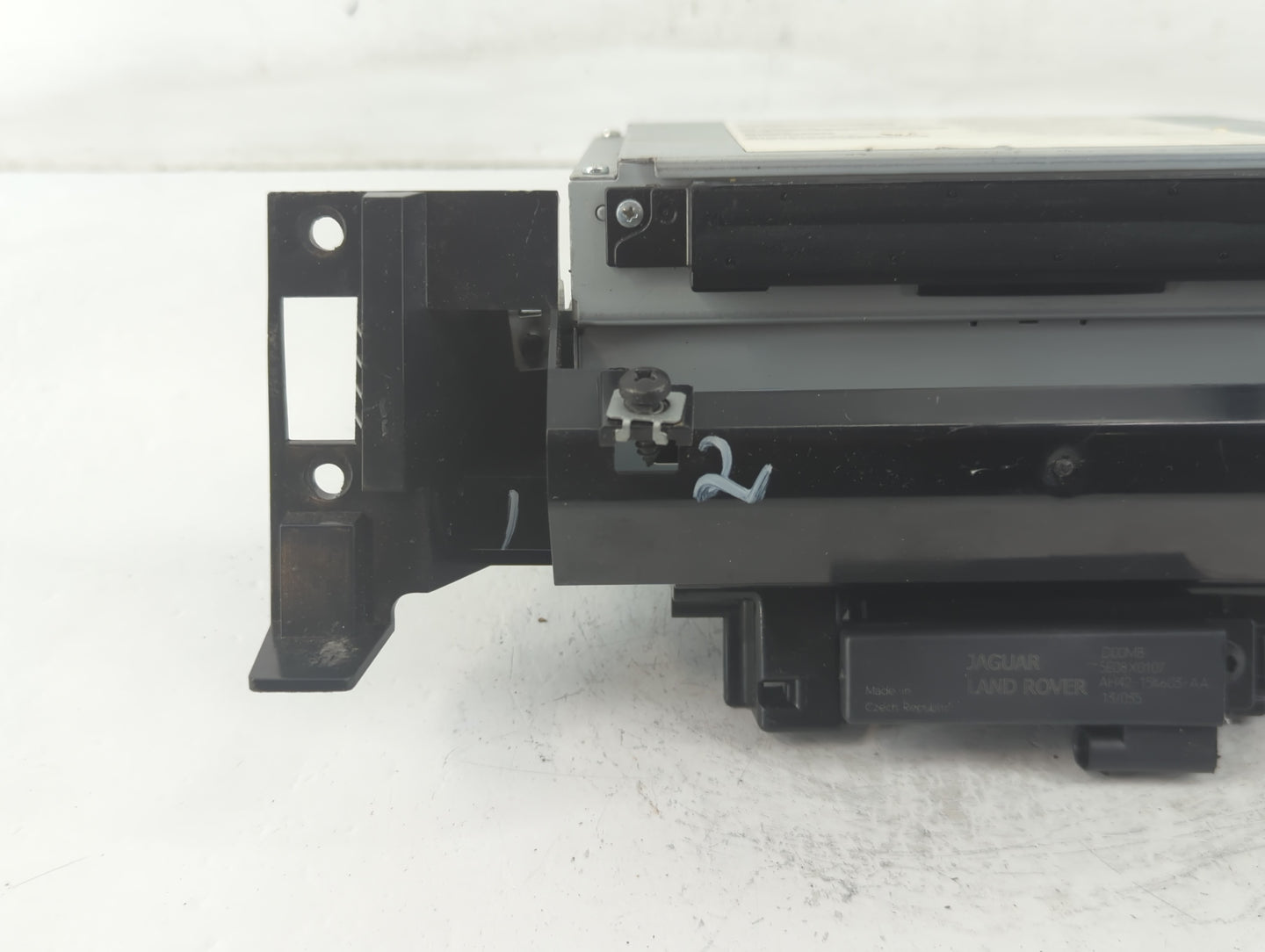 2012-2016 Land Rover Range Rover Sport Am Fm Cd Player Radio Receiver - Oemusedautoparts1.com
