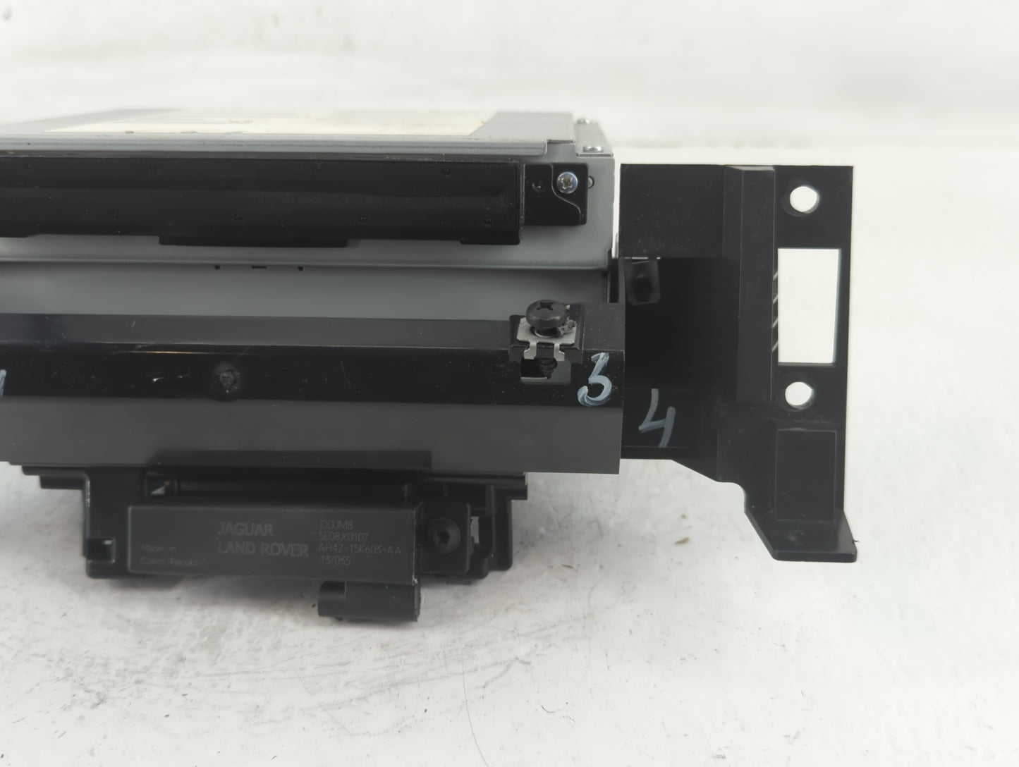 2012-2016 Land Rover Range Rover Sport Am Fm Cd Player Radio Receiver - Oemusedautoparts1.com