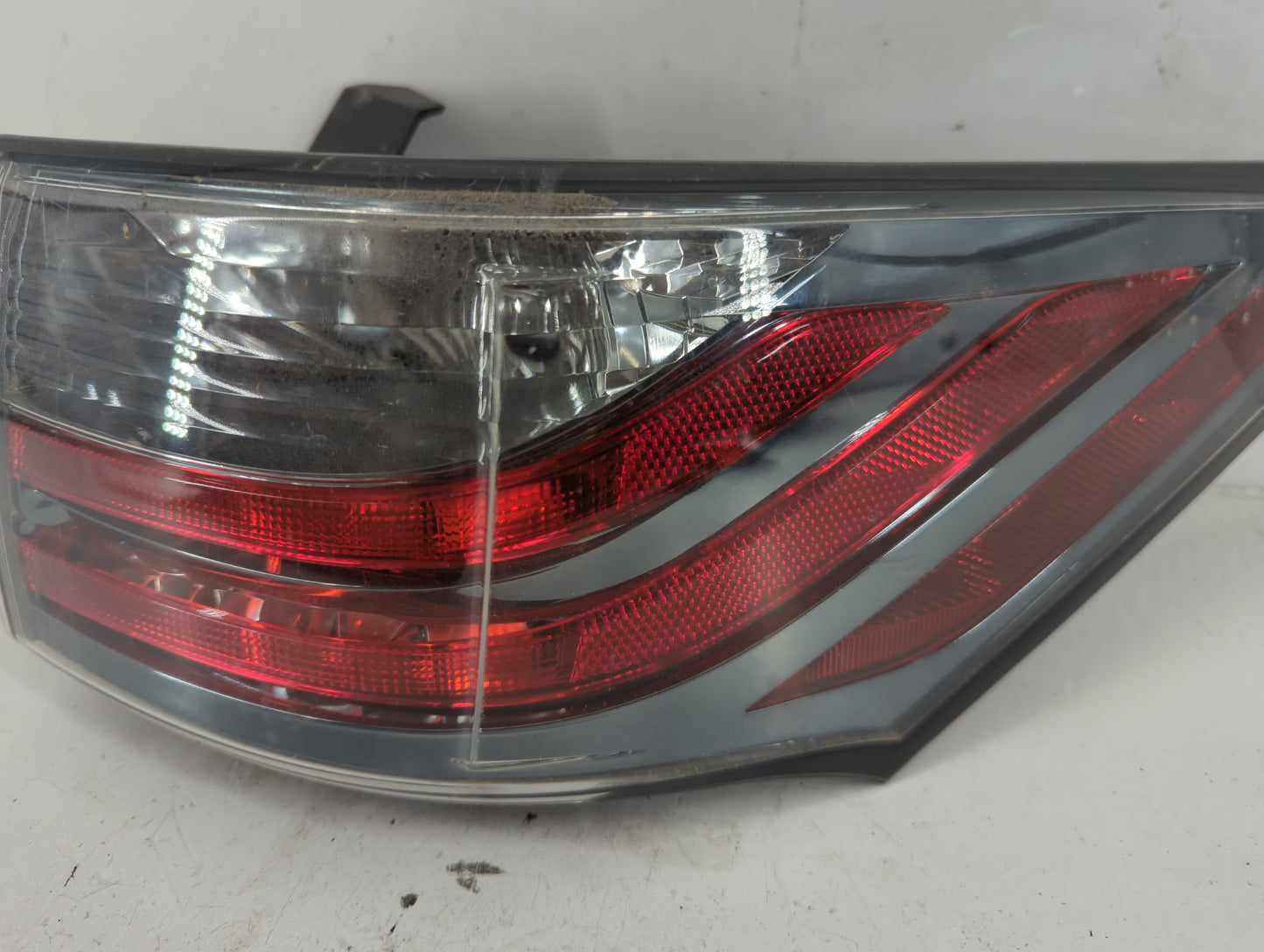 2011-2017 Lexus Ct200h Tail Light Assembly Passenger Right OEM P/N:>PP-TD20< Fits Fits 2011 2012 2013 2014 2015 2016 2017 OE
