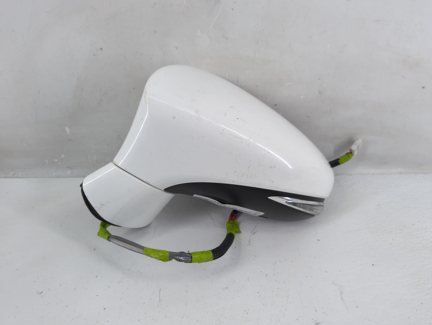 2013-2017 Lexus Ct200h Side Mirror Replacement Driver Left View Door Mirror P/N:E13027486 Fits Fits 2013 2014 2015 2016 2017