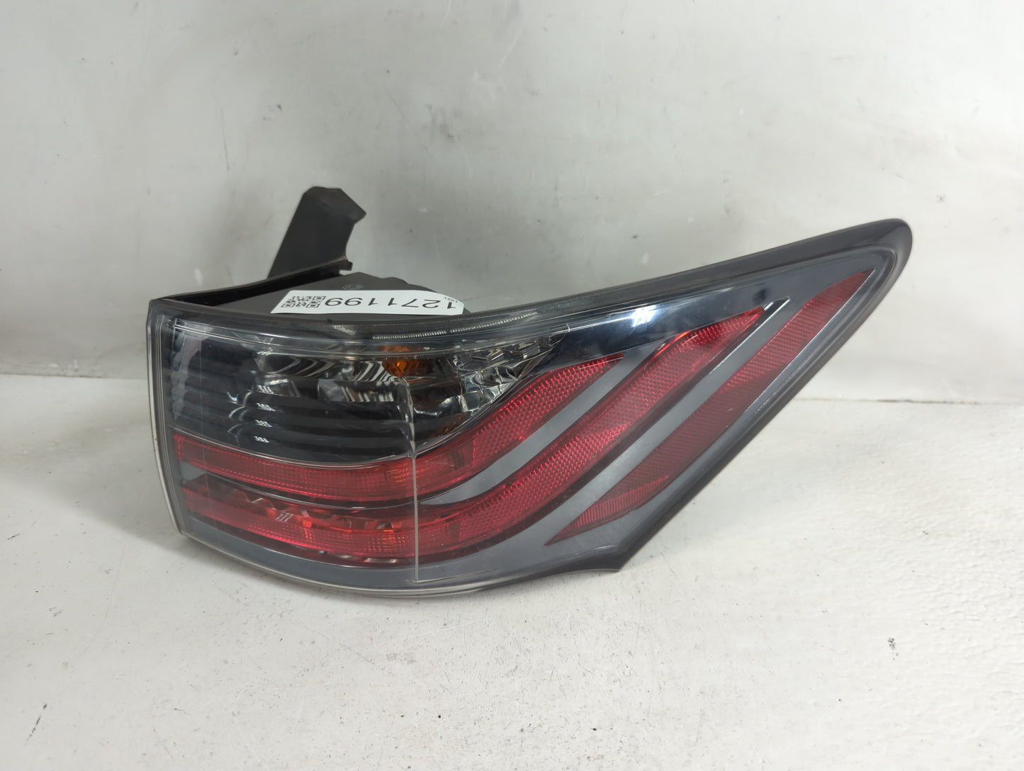 2011-2017 Lexus Ct200h Tail Light Assembly Passenger Right OEM Fits Fits 2011 2012 2013 2014 2015 2016 2017 OEM Used Auto Pa