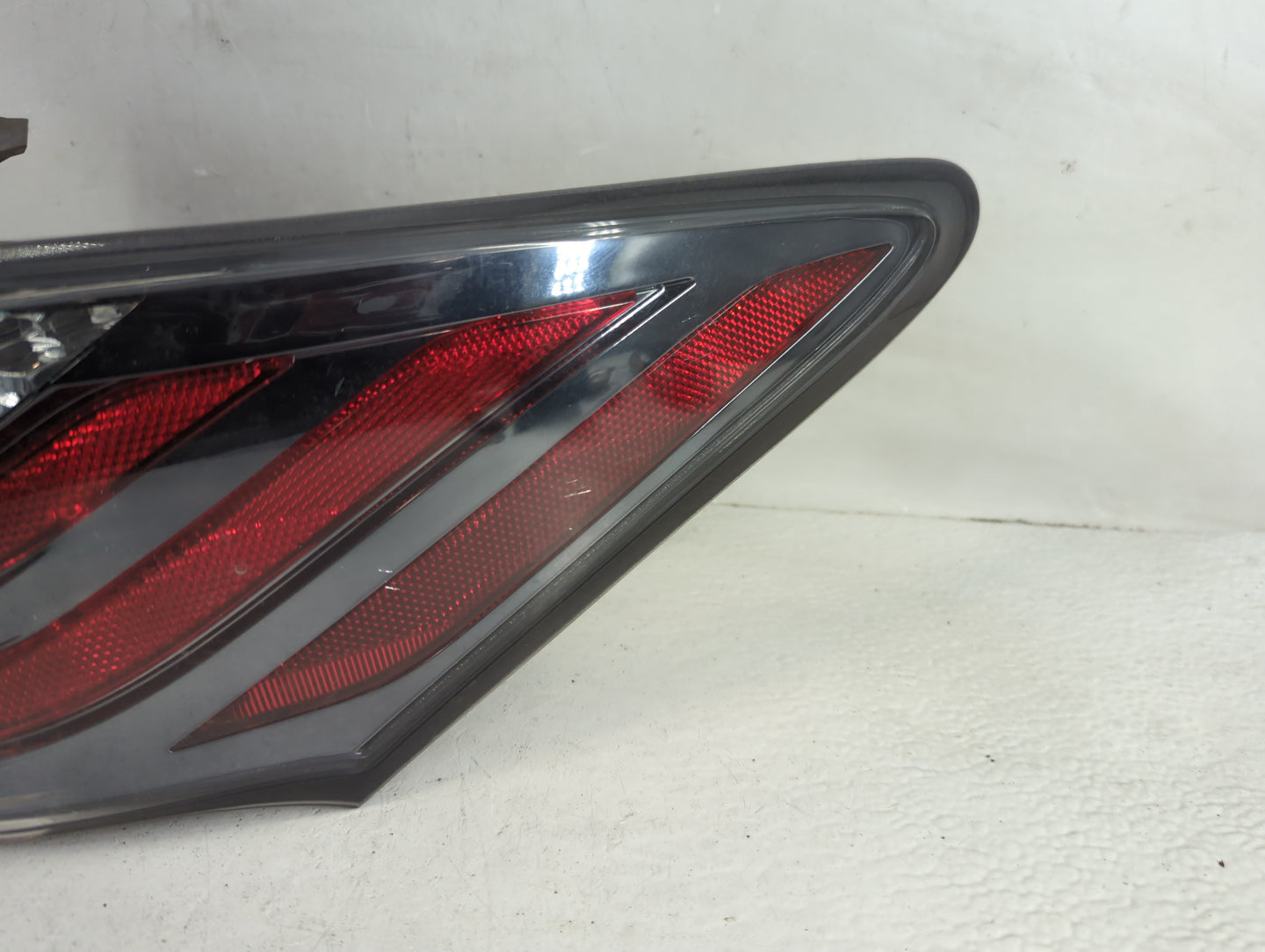 2011-2017 Lexus Ct200h Tail Light Assembly Passenger Right OEM Fits Fits 2011 2012 2013 2014 2015 2016 2017 OEM Used Auto Pa