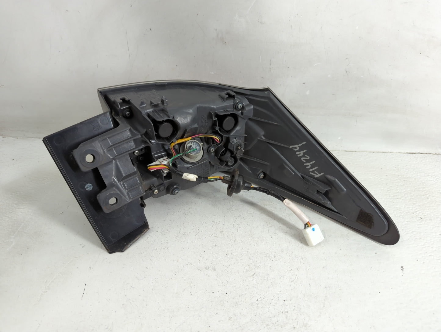 2011-2017 Lexus Ct200h Tail Light Assembly Passenger Right OEM Fits Fits 2011 2012 2013 2014 2015 2016 2017 OEM Used Auto Pa