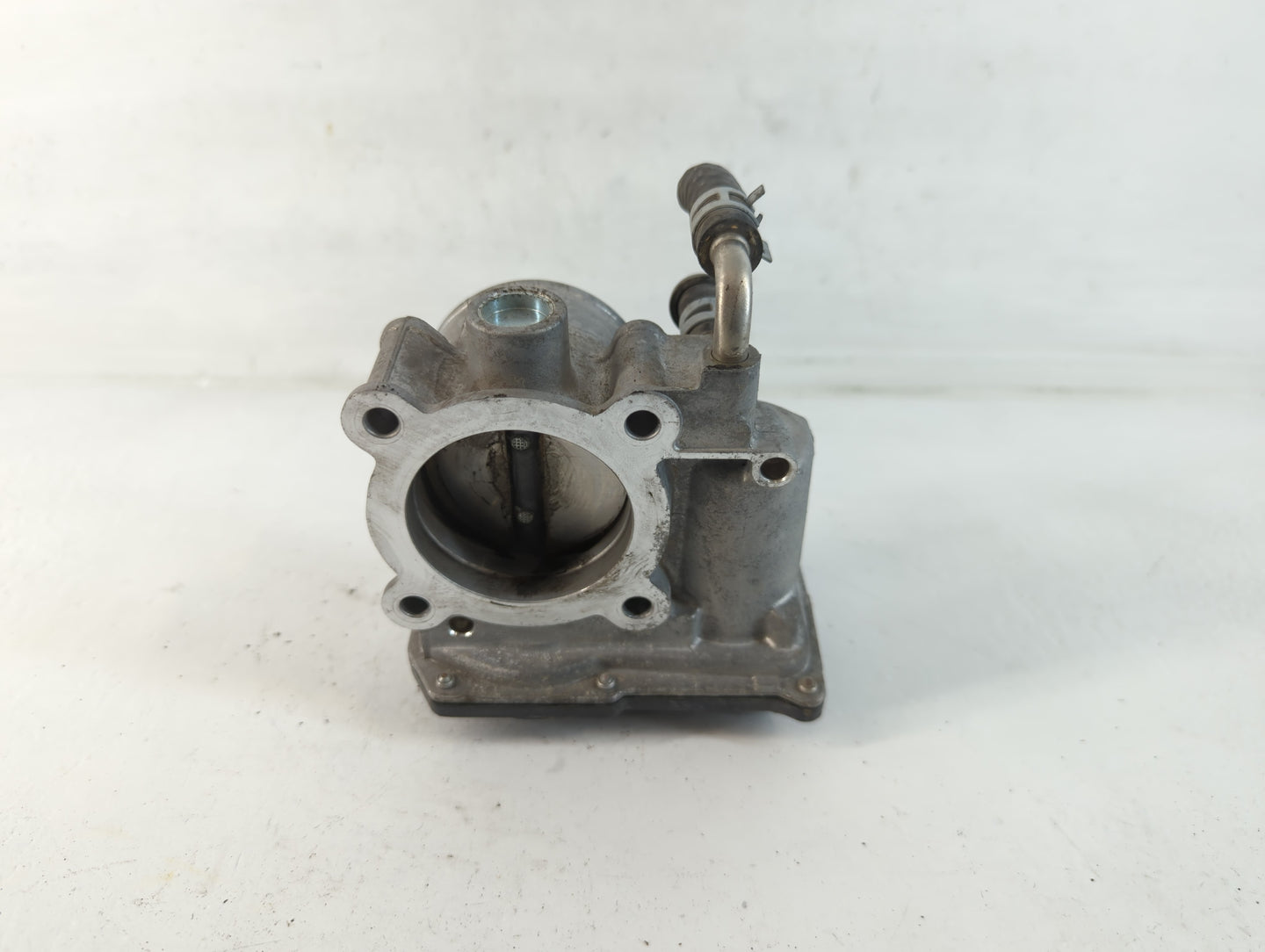 2013-2018 Lexus Es300h Throttle Body P/N:22030-36020 Fits Fits 2012 2013 2014 2015 2016 2017 2018 2019 2020 2021 OEM Used Au