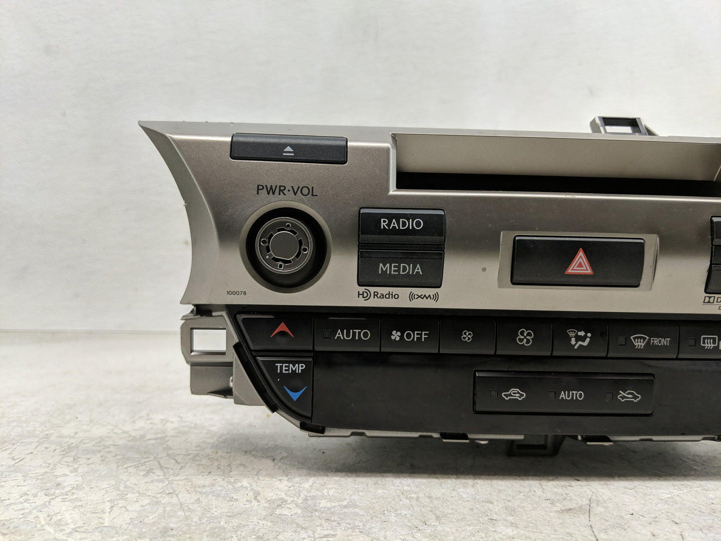2013 Lexus Es350 Radio AM FM Cd Player Receiver Replacement P/N:135000-8470E101 86130-33010 Fits OEM Used Auto Parts - Oemus