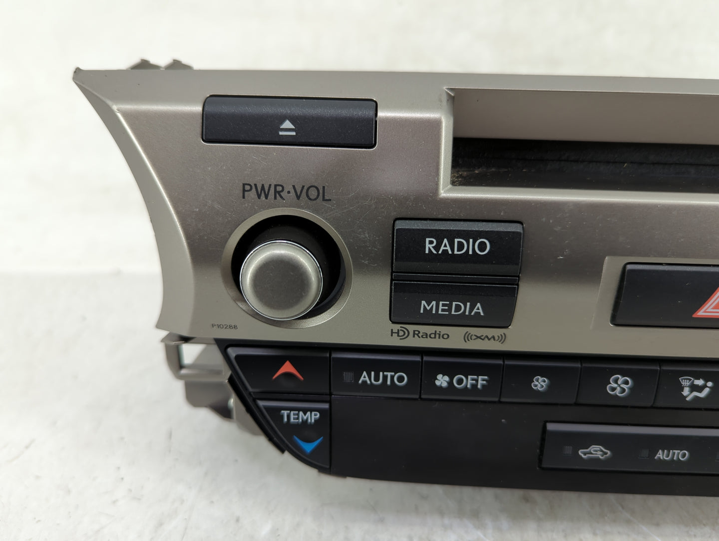 2013 Lexus Es350 Radio AM FM Cd Player Receiver Replacement P/N:86140-33060 Fits OEM Used Auto Parts - Oemusedautoparts1.com