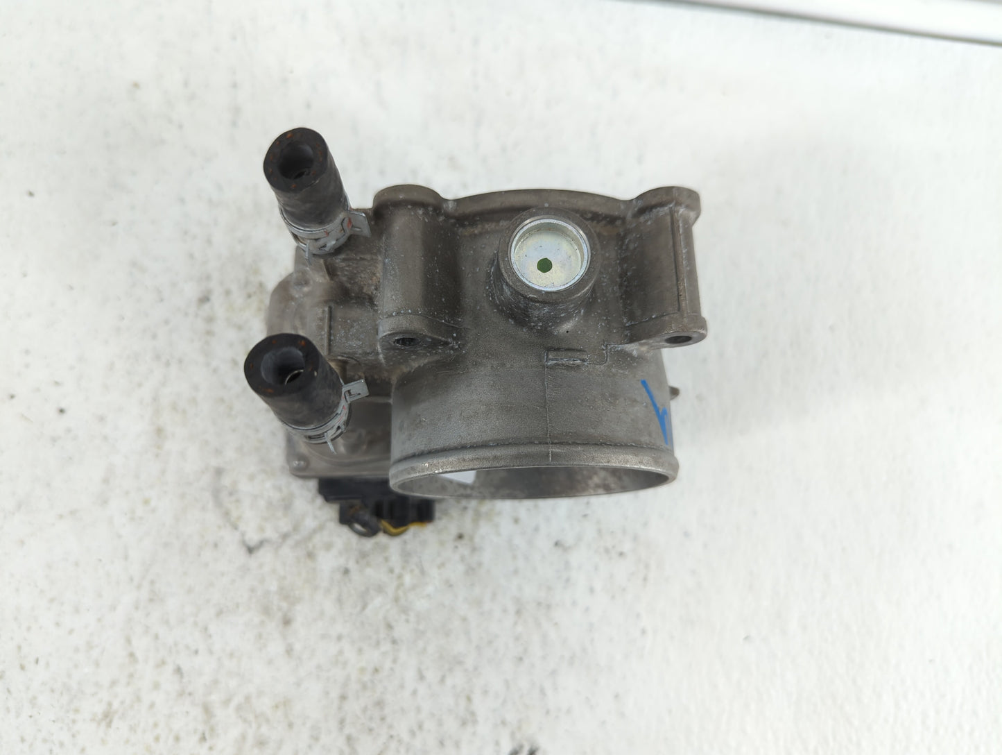 2007-2018 Lexus Es350 Throttle Body P/N:22030-0P050 22030-31030 Fits OEM Used Auto Parts - Oemusedautoparts1.com