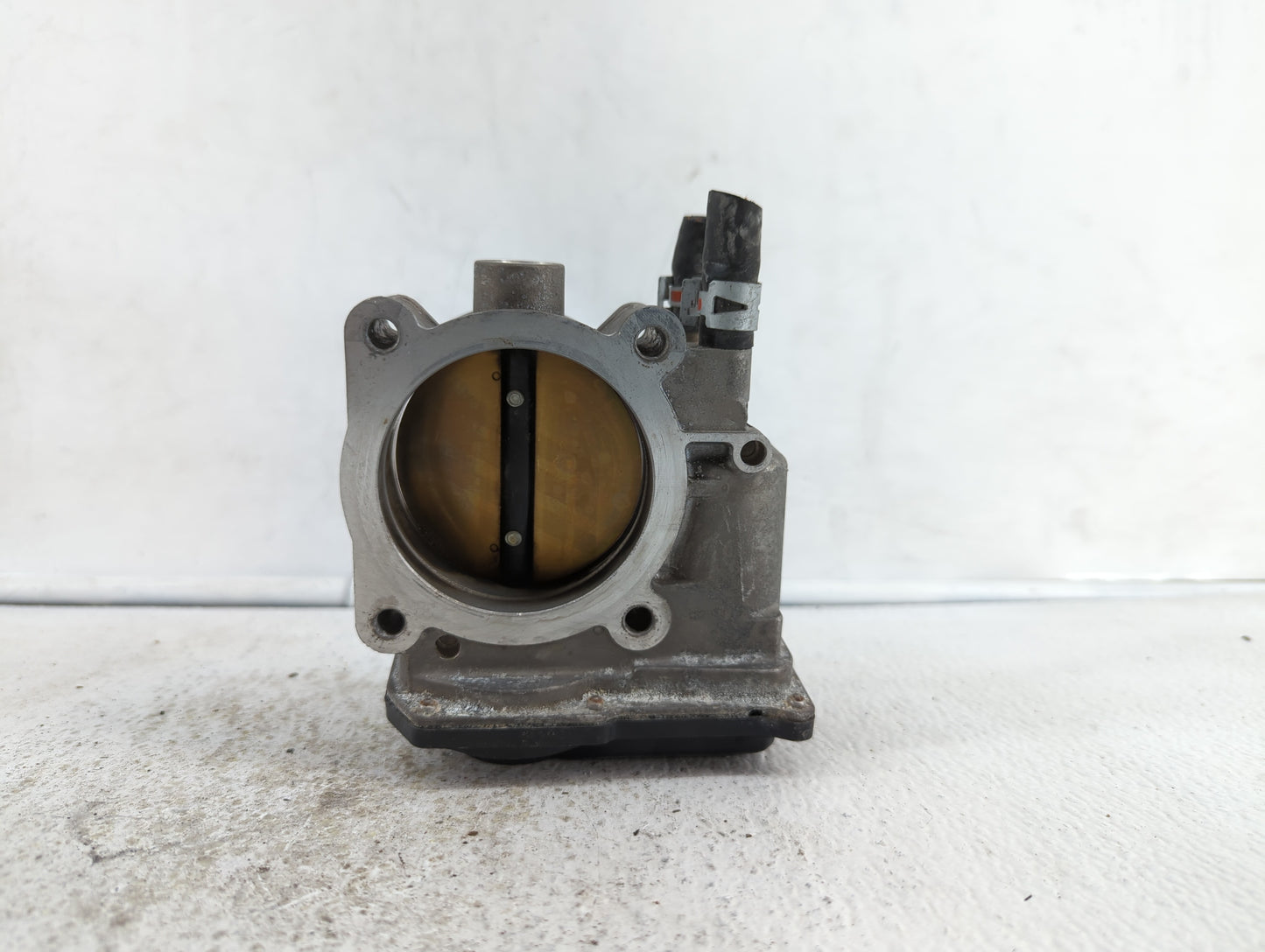 2007-2018 Lexus Es350 Throttle Body P/N:22030-0P050 22030-31030 Fits OEM Used Auto Parts - Oemusedautoparts1.com